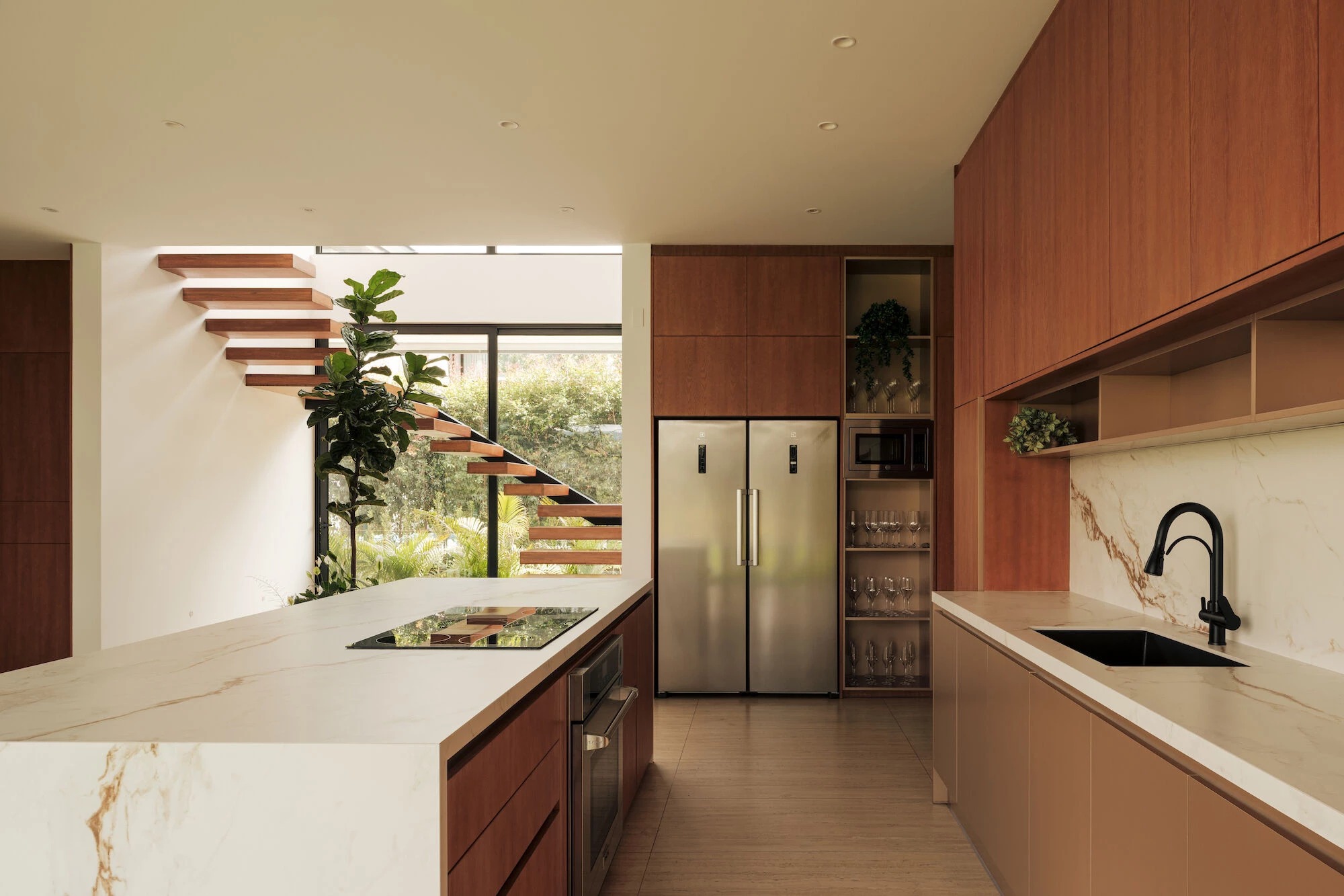 Built from the Inside Out: Casa Riba Uses a Central Tree to Frame the Andean Horizon