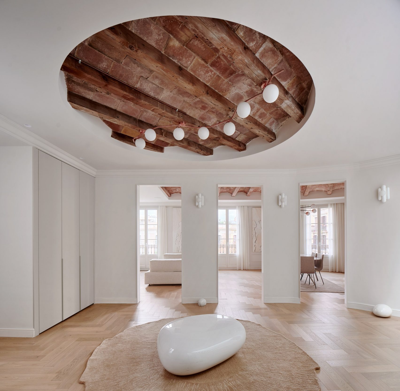 Éventail Apartment by Cometa Architects - Radiating Living in Barcelona’s Eixample