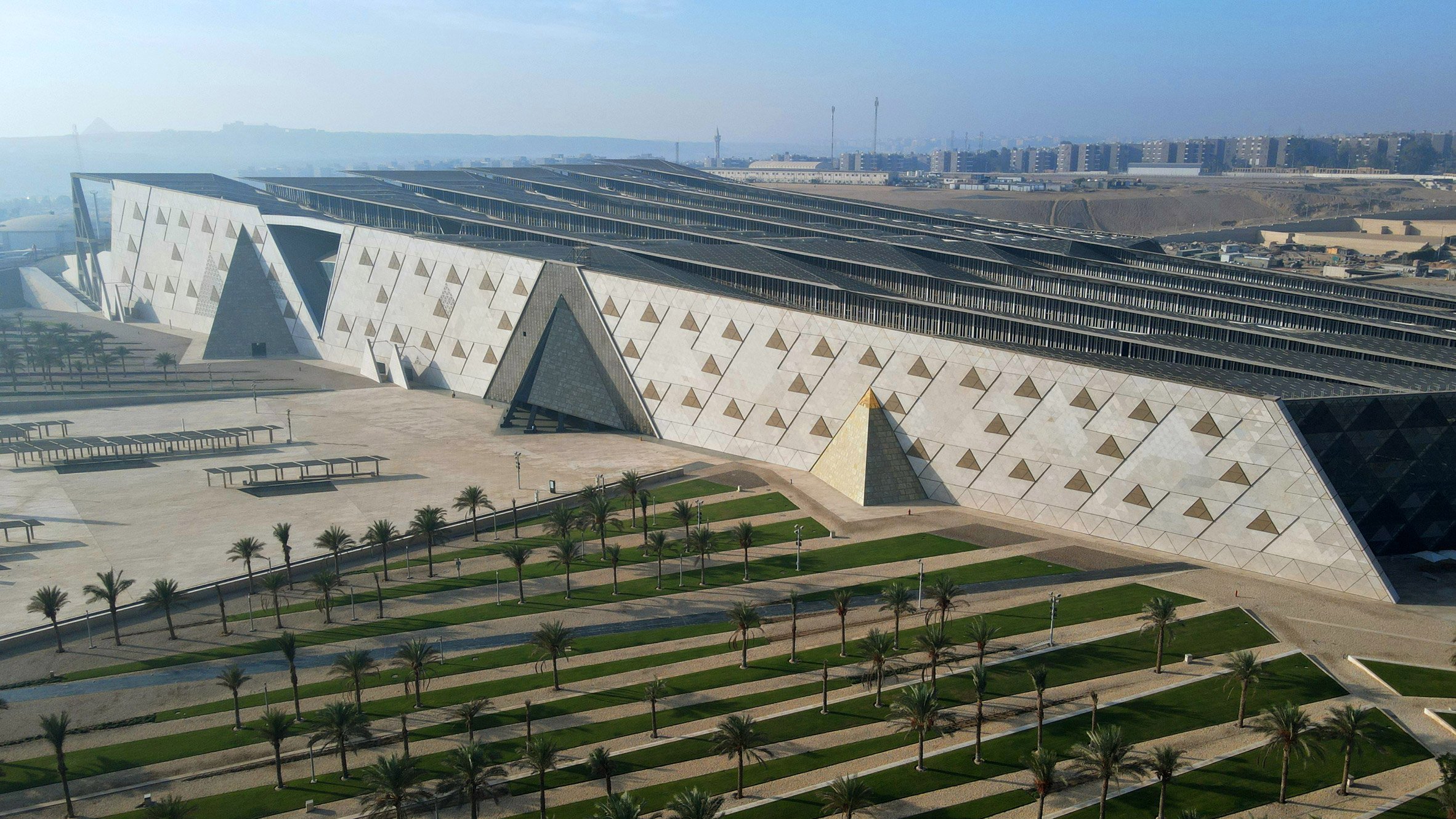 The Grand Egyptian Museum by Heneghan Peng Architects: A Monumental Gateway Between Past and Present