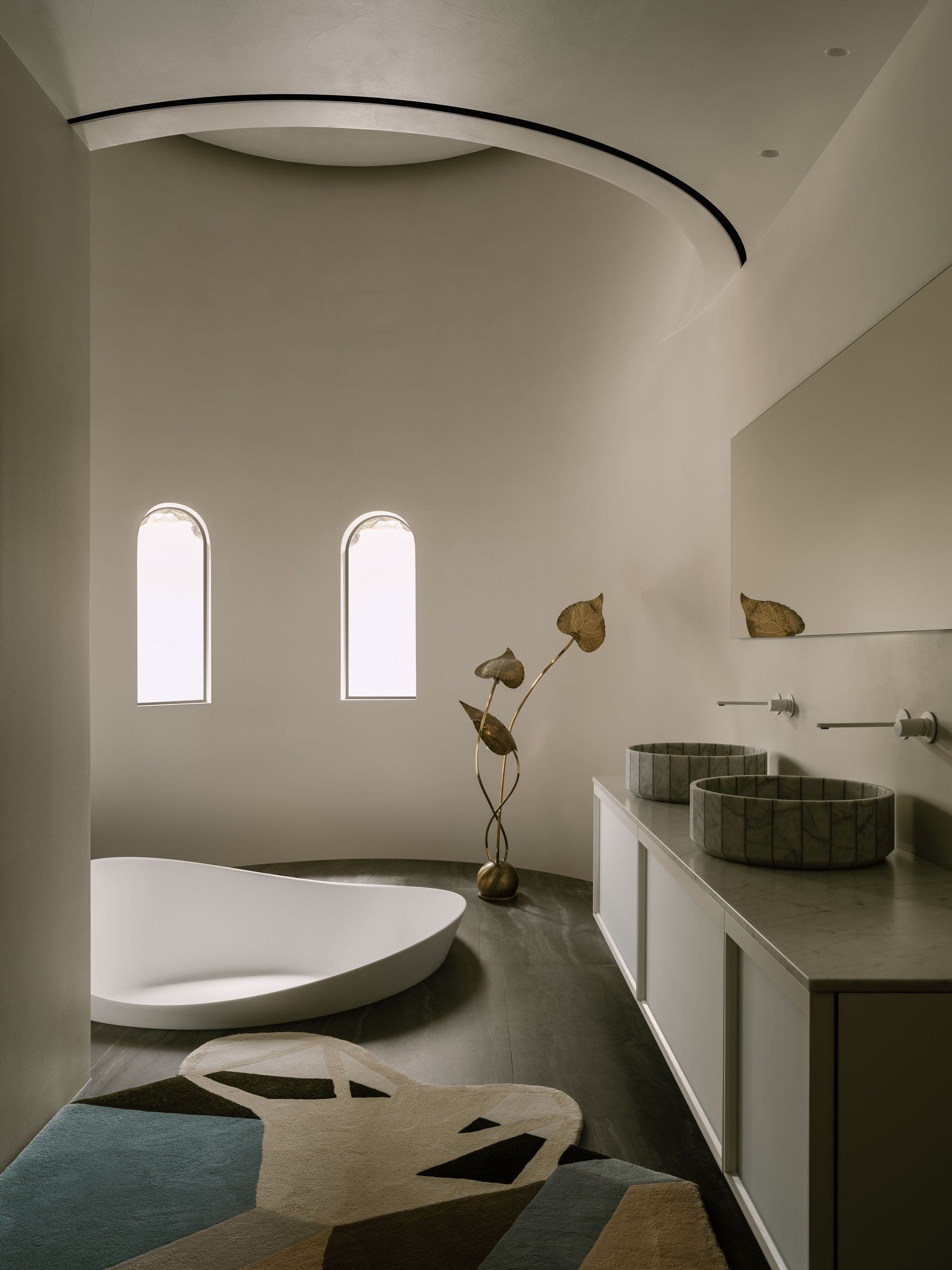 Patterned Furniture In Minimal Interiors: Where Simplicity Meets Expression