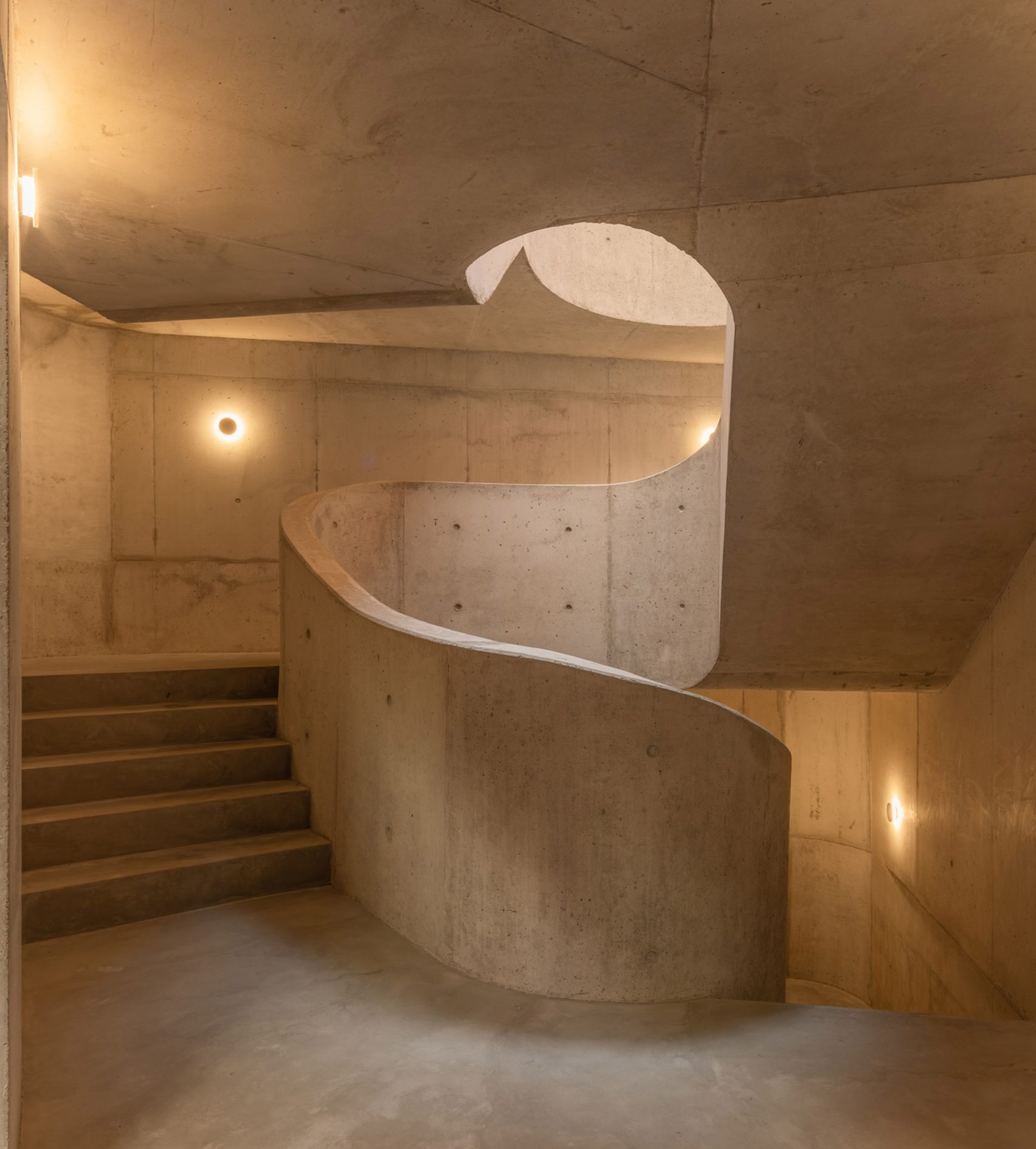 Quinta de Adorigo Winery by Atelier Sérgio Rebelo: Terraced Elegance and Vineyards in Motion