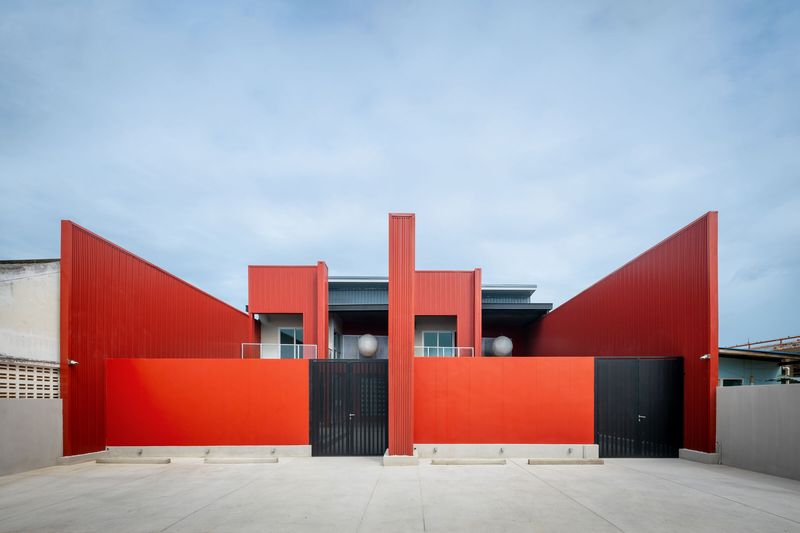 Volume Matrix Studio Injects a Pulse of Magenta into Hua Hin