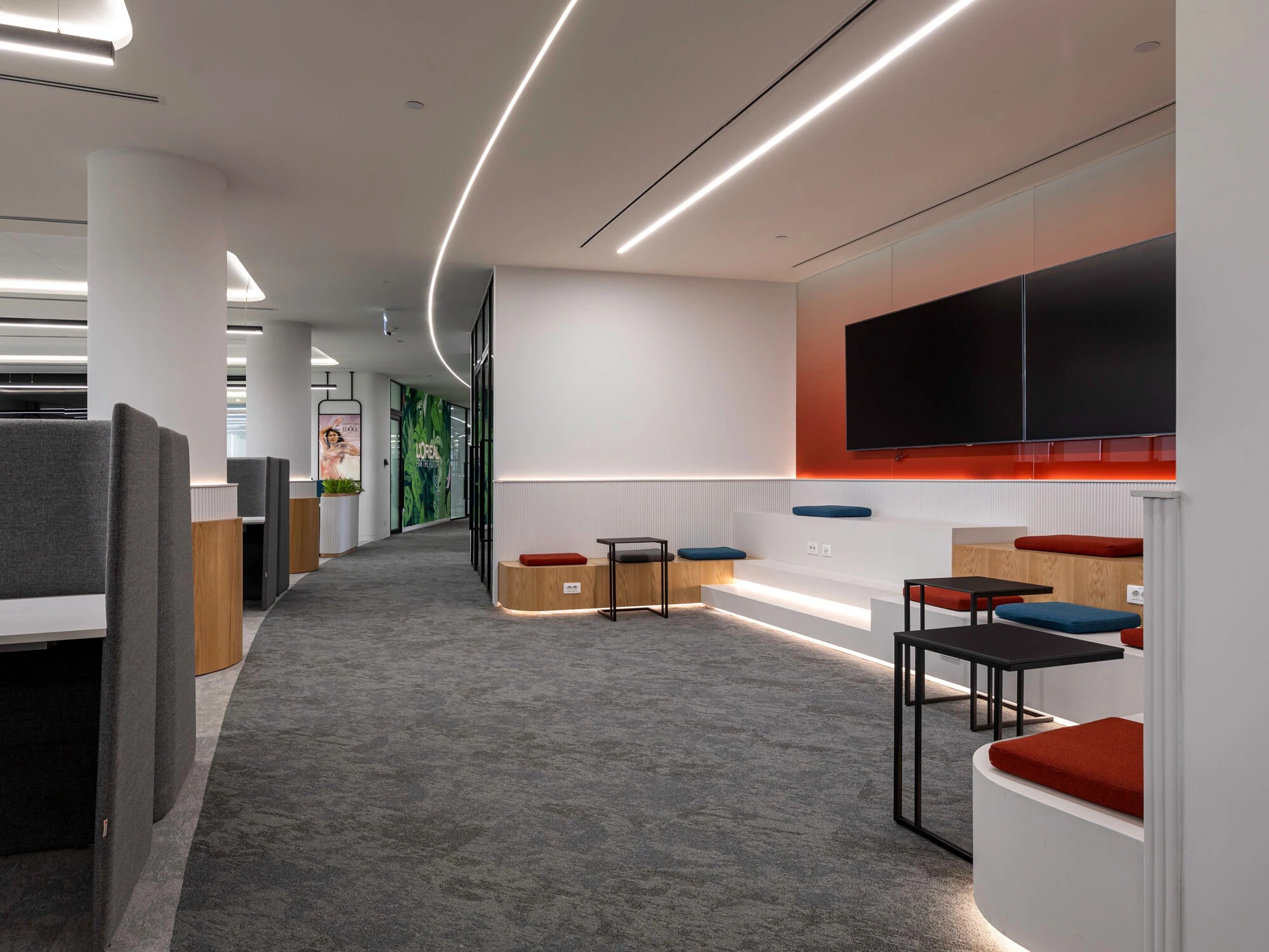 A Platinum Statement: L'Oréal Cairo's HQ as the Zenith of Sustainable Workplace Design