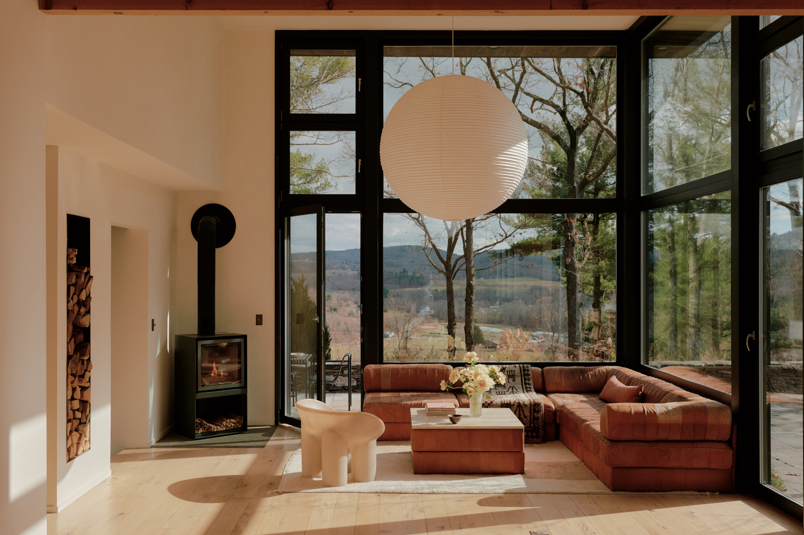 Inside A Hudson Valley Retreat Shaped By Light And Texture