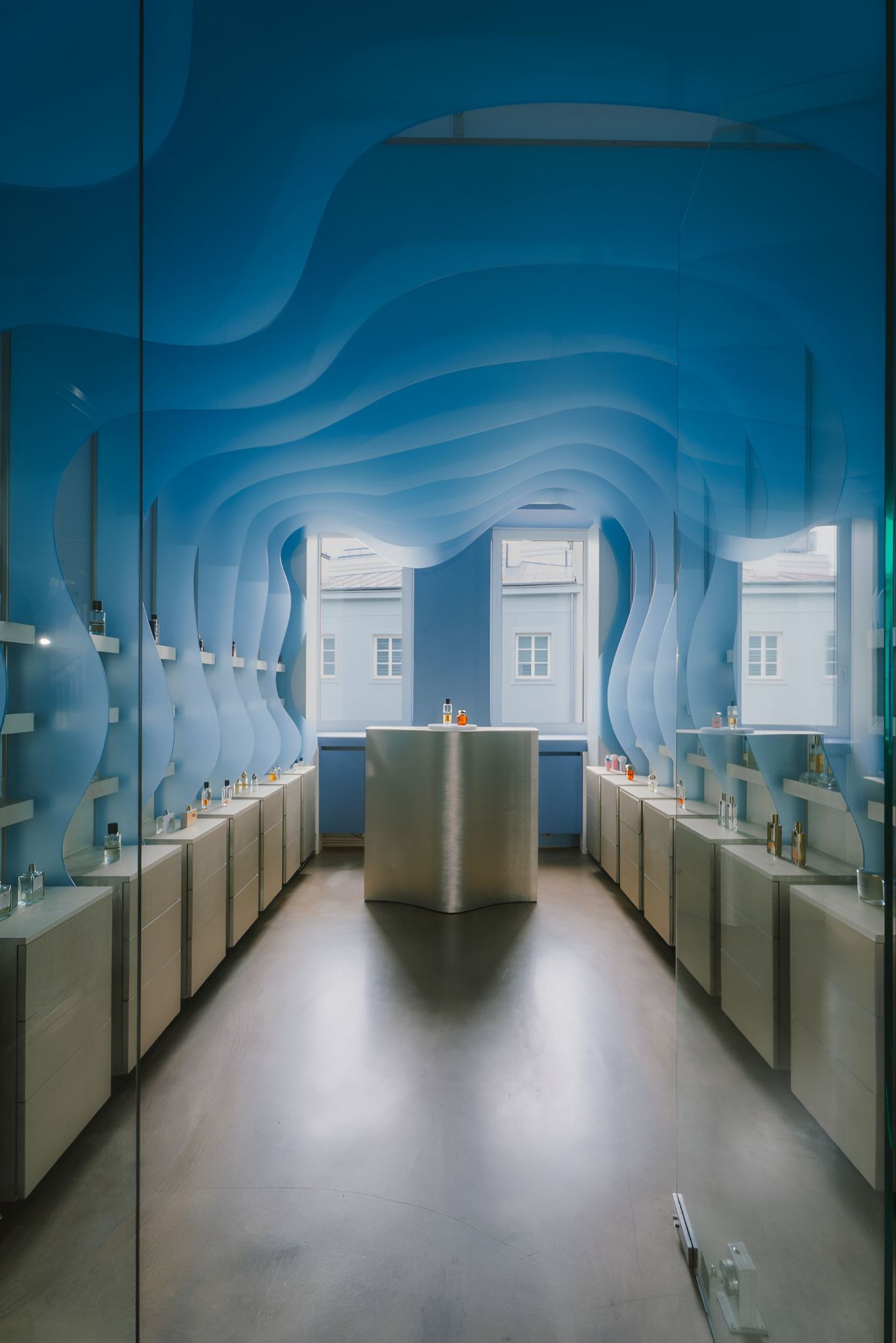 The Scented Architecture: Impressium at Mysia 3, A Masterpiece of Industrial Minimalism