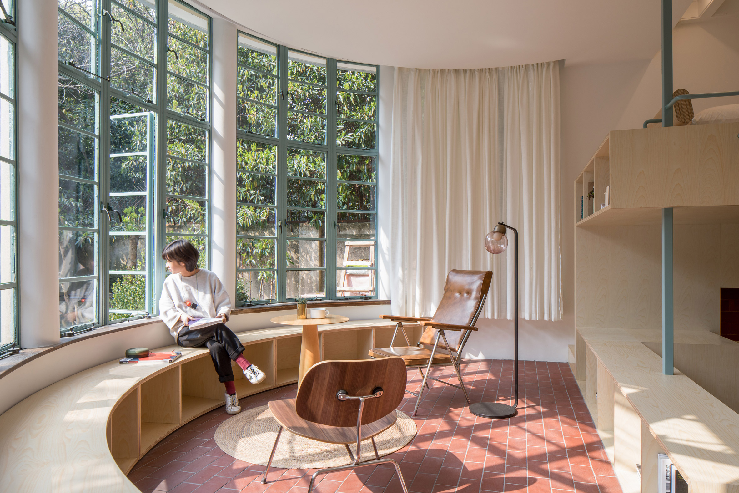 Furniture As Architecture: Built-ins That Shape The Room