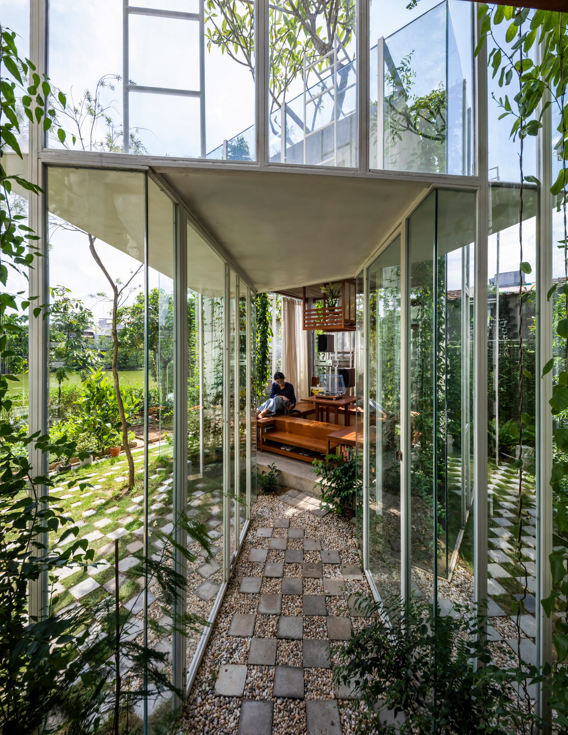 Top Picks - 8 Homes Designed To Breathe With Nature