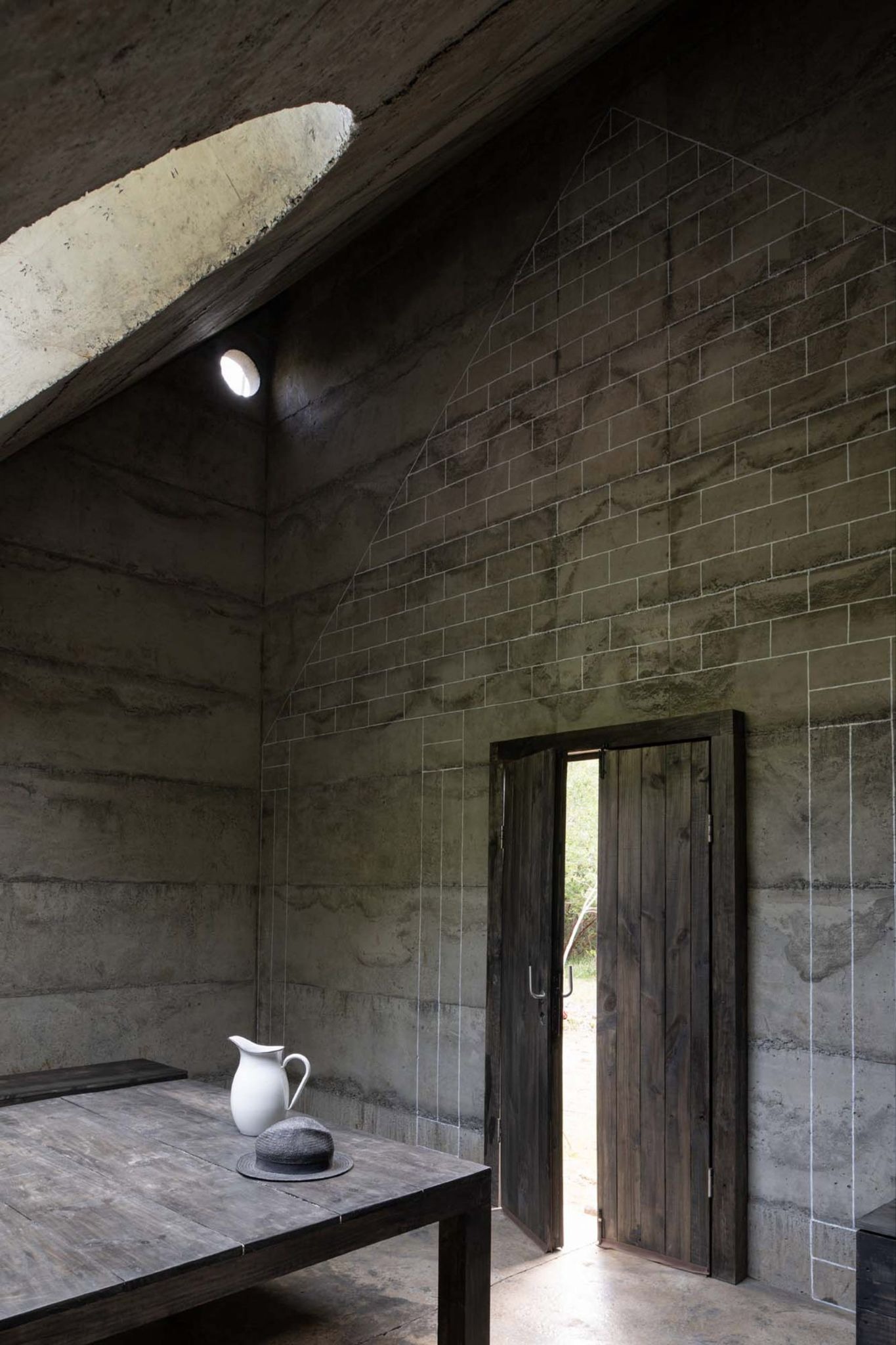 The Geometric Hive: Pezo von Ellrichshausen’s Miel Pavilion is a Temple to Apiculture