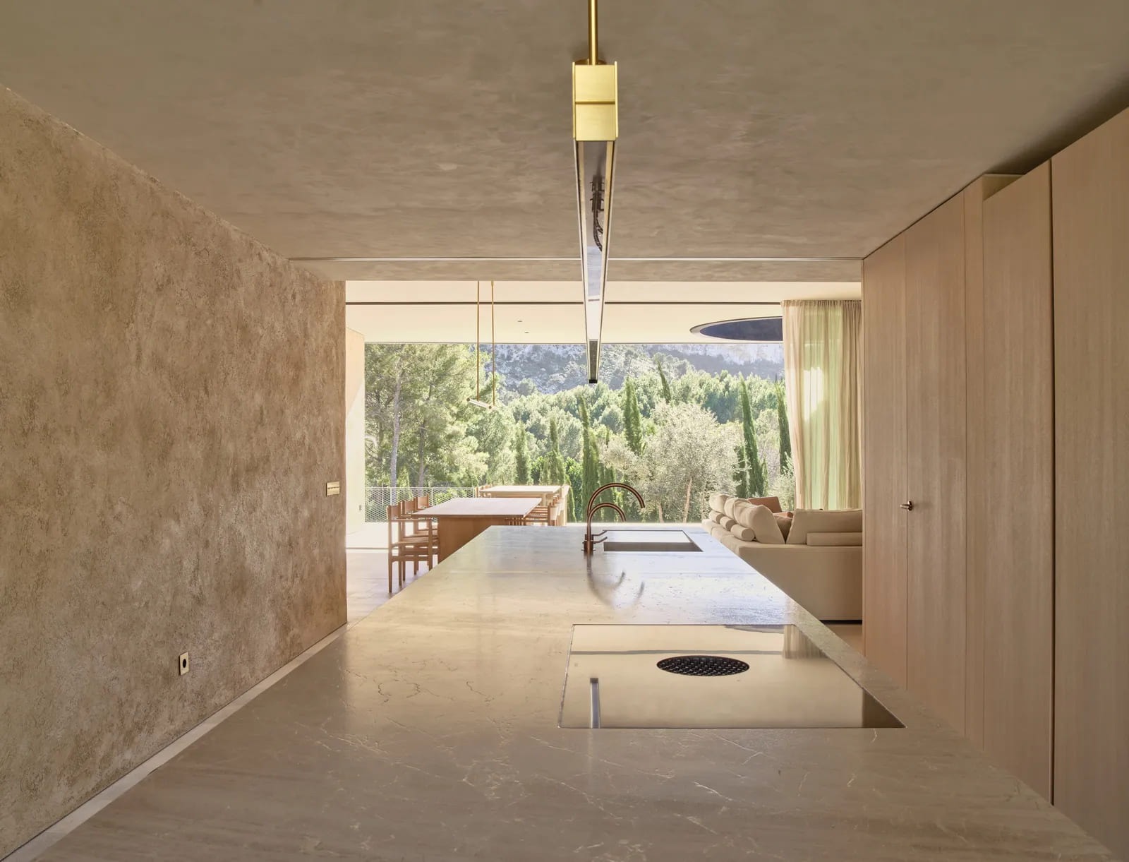 The Gaze of the Hill: OHLAB Frames the Mediterranean Horizon at Casa Óculo