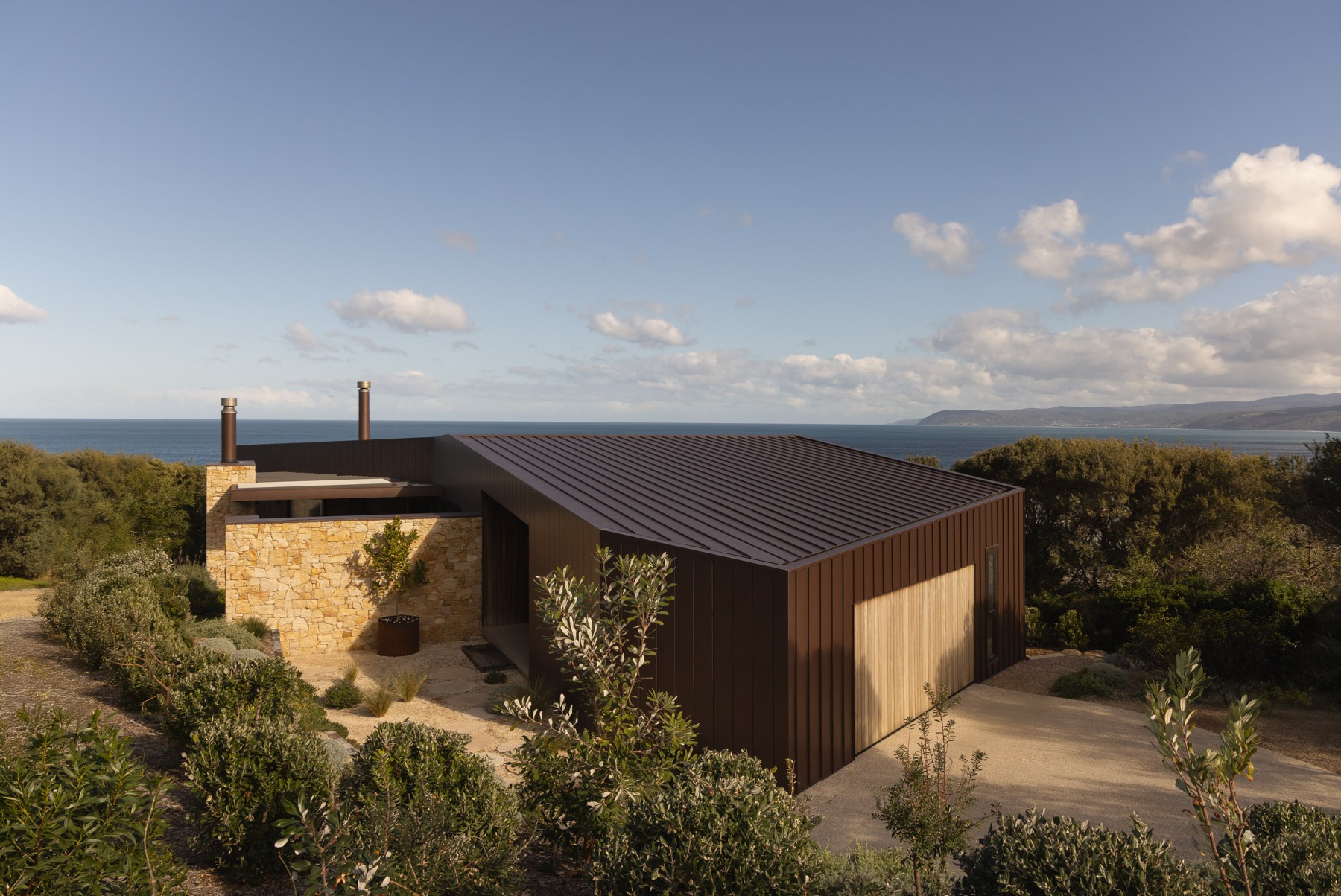 Fairhaven House: Living with the Coast Along Victoria’s Great Ocean Road