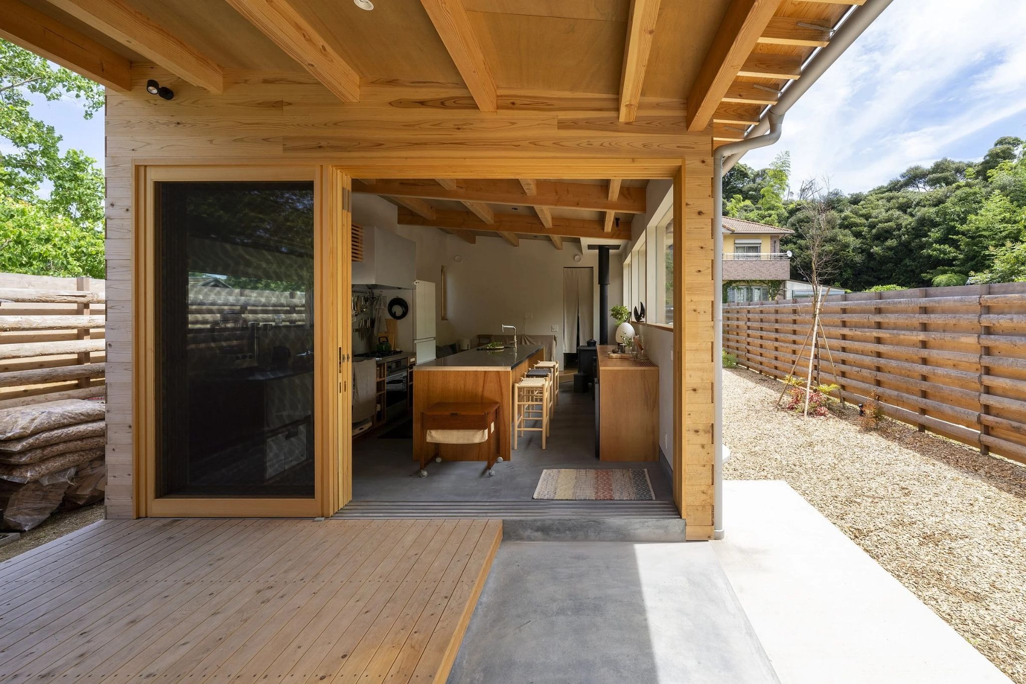 The Unseen Sanctuary: ARBOL DESIGN Architects Craft a Home that Breathes with Privacy