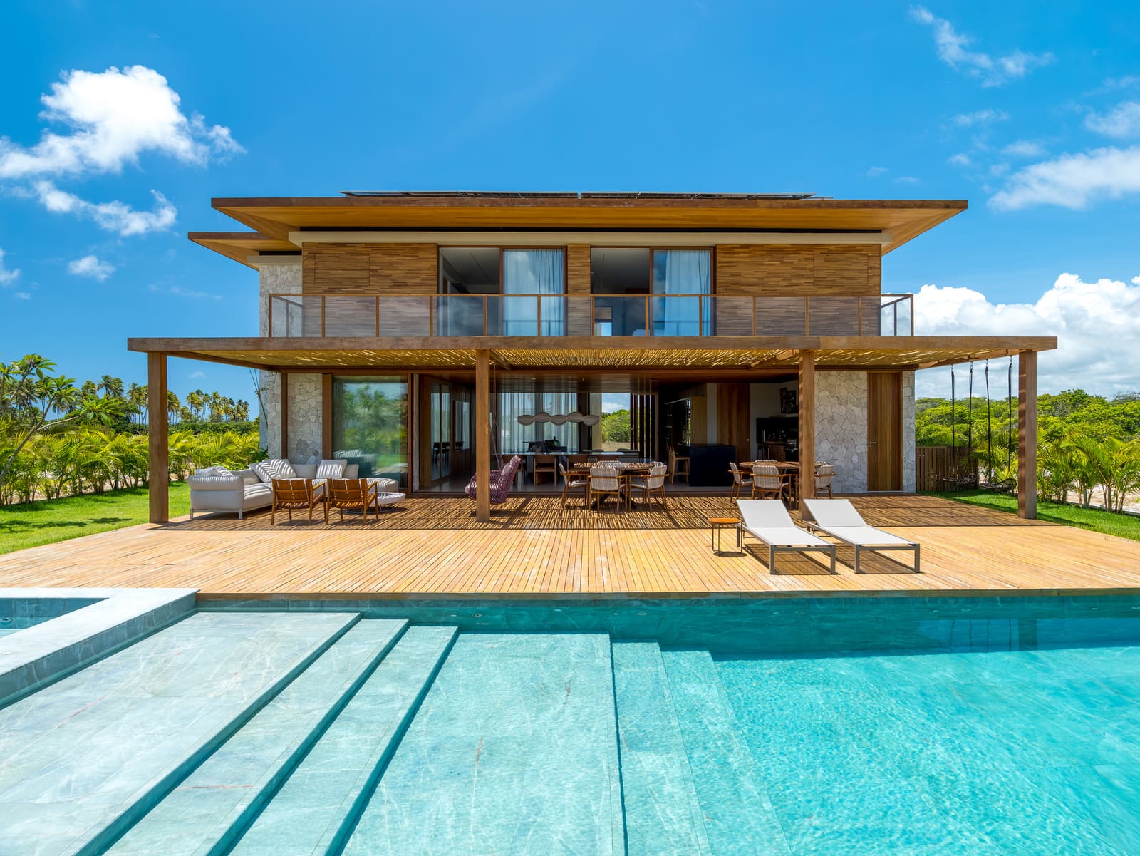 When a Beach House Becomes a Gallery of Personal History