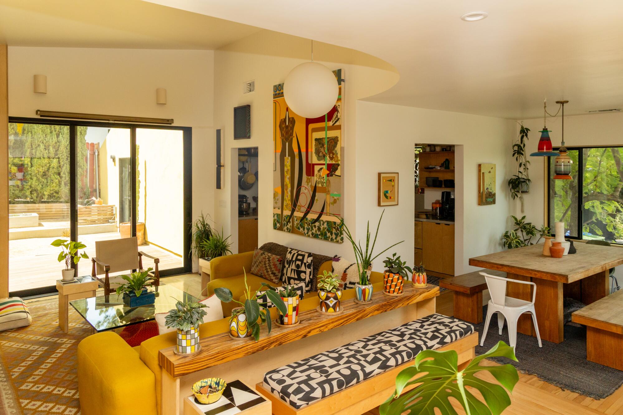 Homes That Feel Like Galleries: Living With Art In Architecture