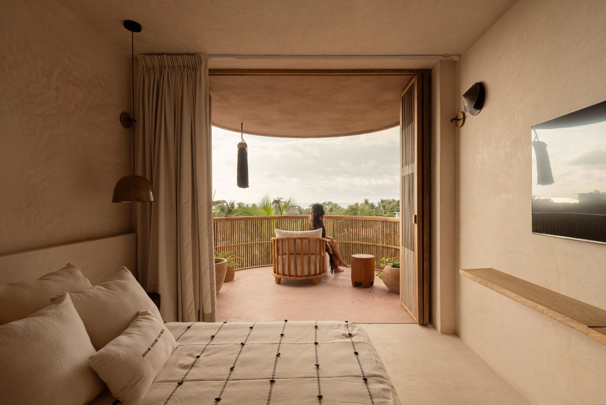 The Rose-Hued Cavern: Estudio Carroll Sculpts a Soft Sanctuary in Puerto Escondido