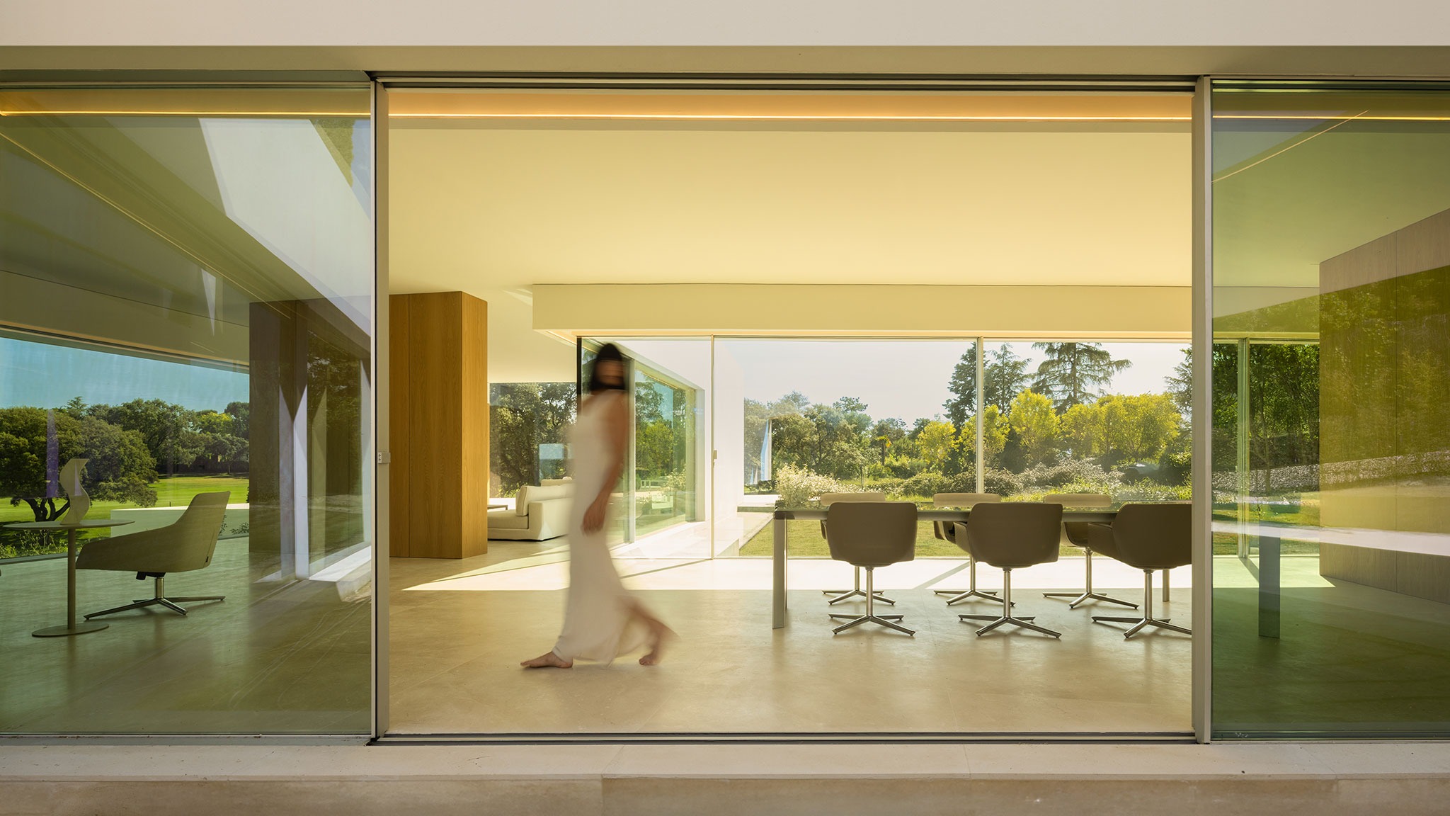 Mastering the Infinite Cantilever within the Serene Landscape of Spain