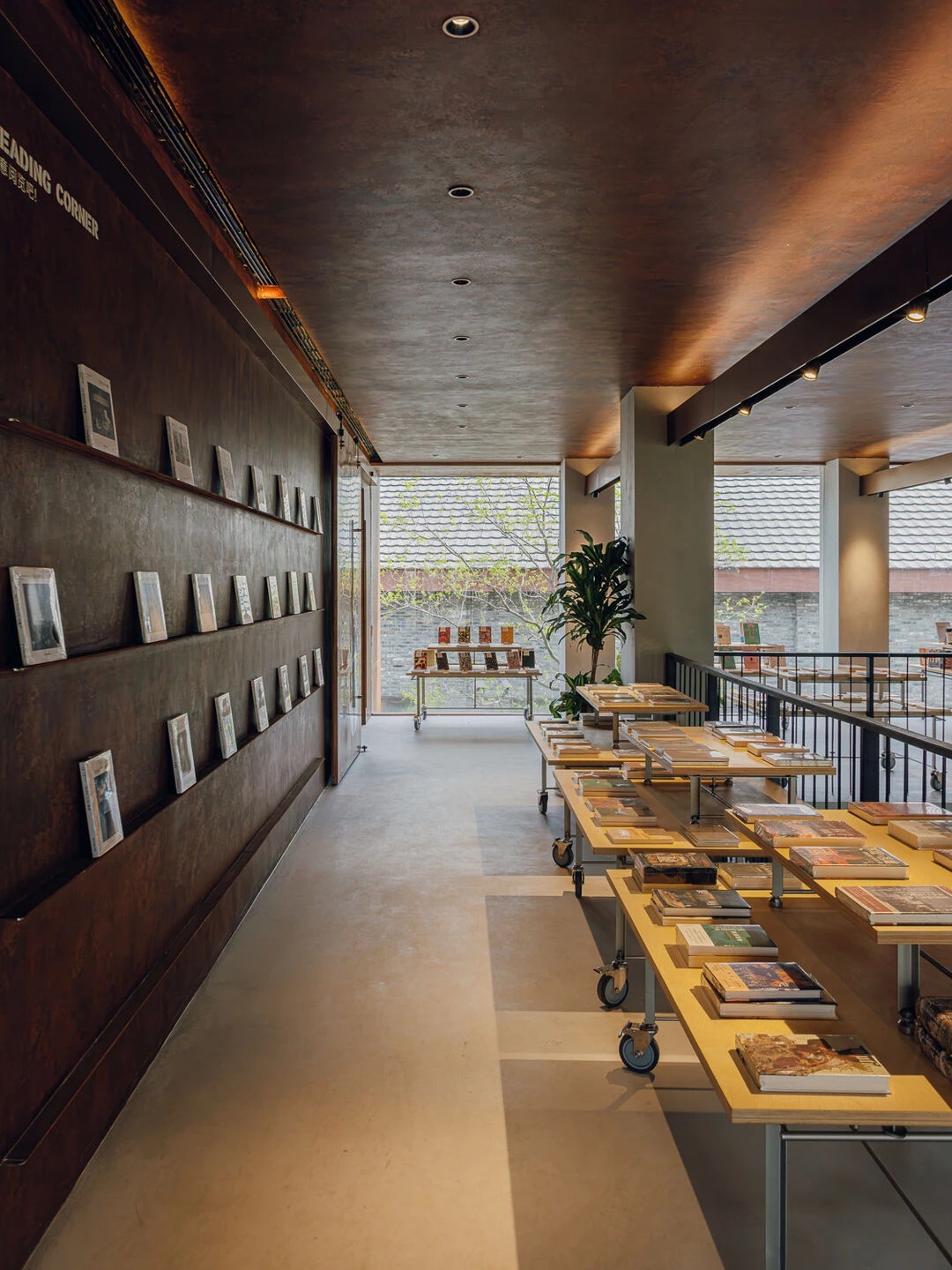 Xinhua Bookstore – Shanghai (Chuan Yue Fang): Weaving Architecture and Community in Bamboo & Booklight