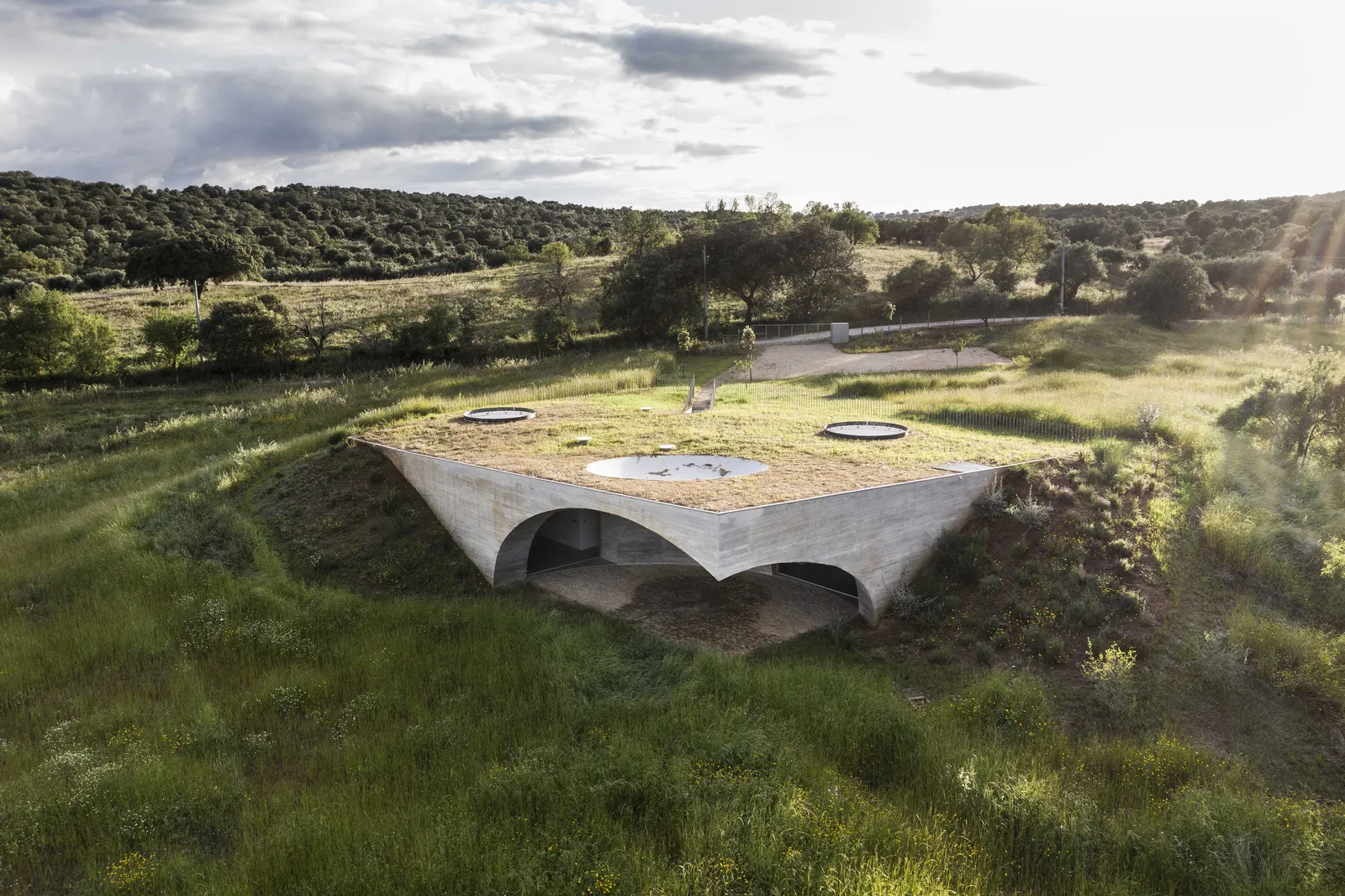 Top Picks - 8 Residences That Dissolve Into The Landscape