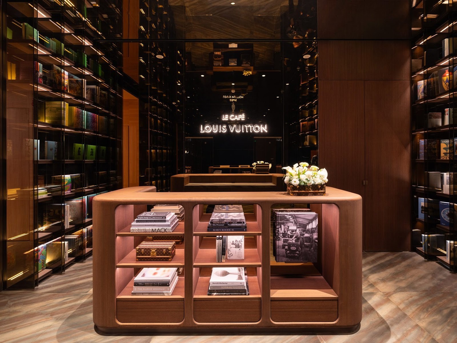 Maison Louis Vuitton Sanlitun and the Architecture of Urban Spectacle in Beijing