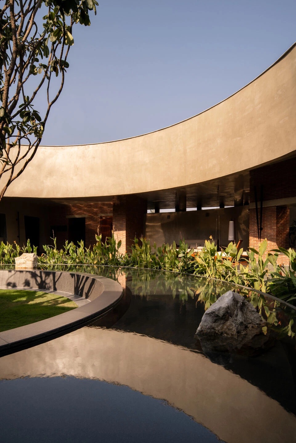Tactile Brutalism: RENESA’s Sanctum House Redefines Honesty of Material in India’s Residential Sphere