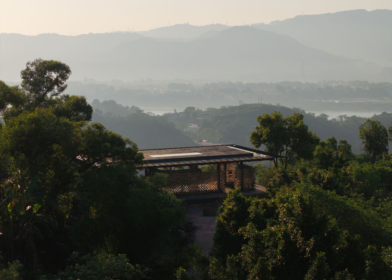 A Cliffside Pavilion Where Buddhist Heritage Meets the Yangtze