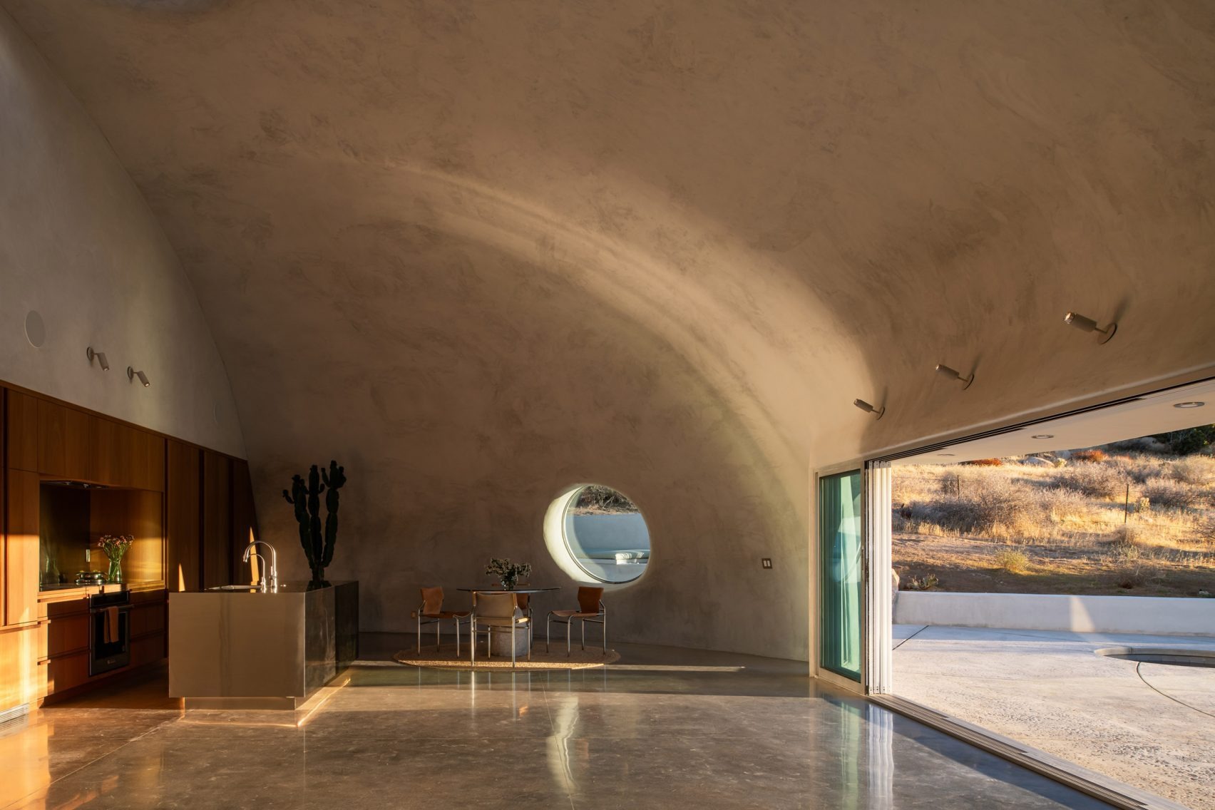HATA: Anastasiya Dudik’s Sculptural Domed Home Reimagines California Living