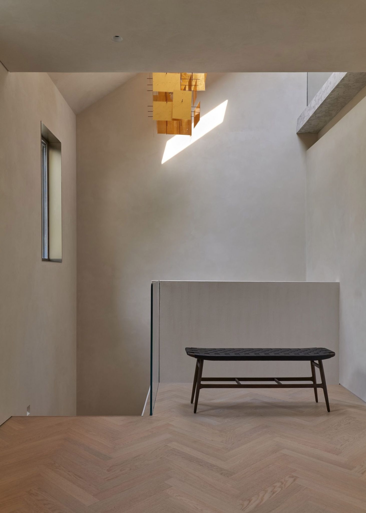 Fog Architecture Shapes a Quiet Domestic Landscape in Shanghai’s Xijiao Residence