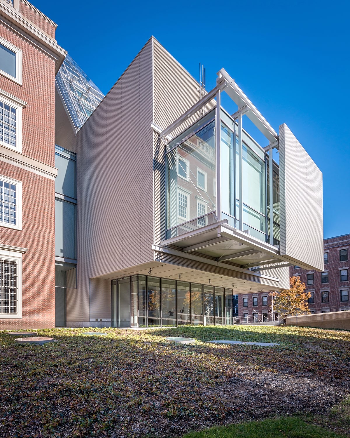 Harvard Art Museums: A New Light Filled Dialogue Between History and the Contemporary City