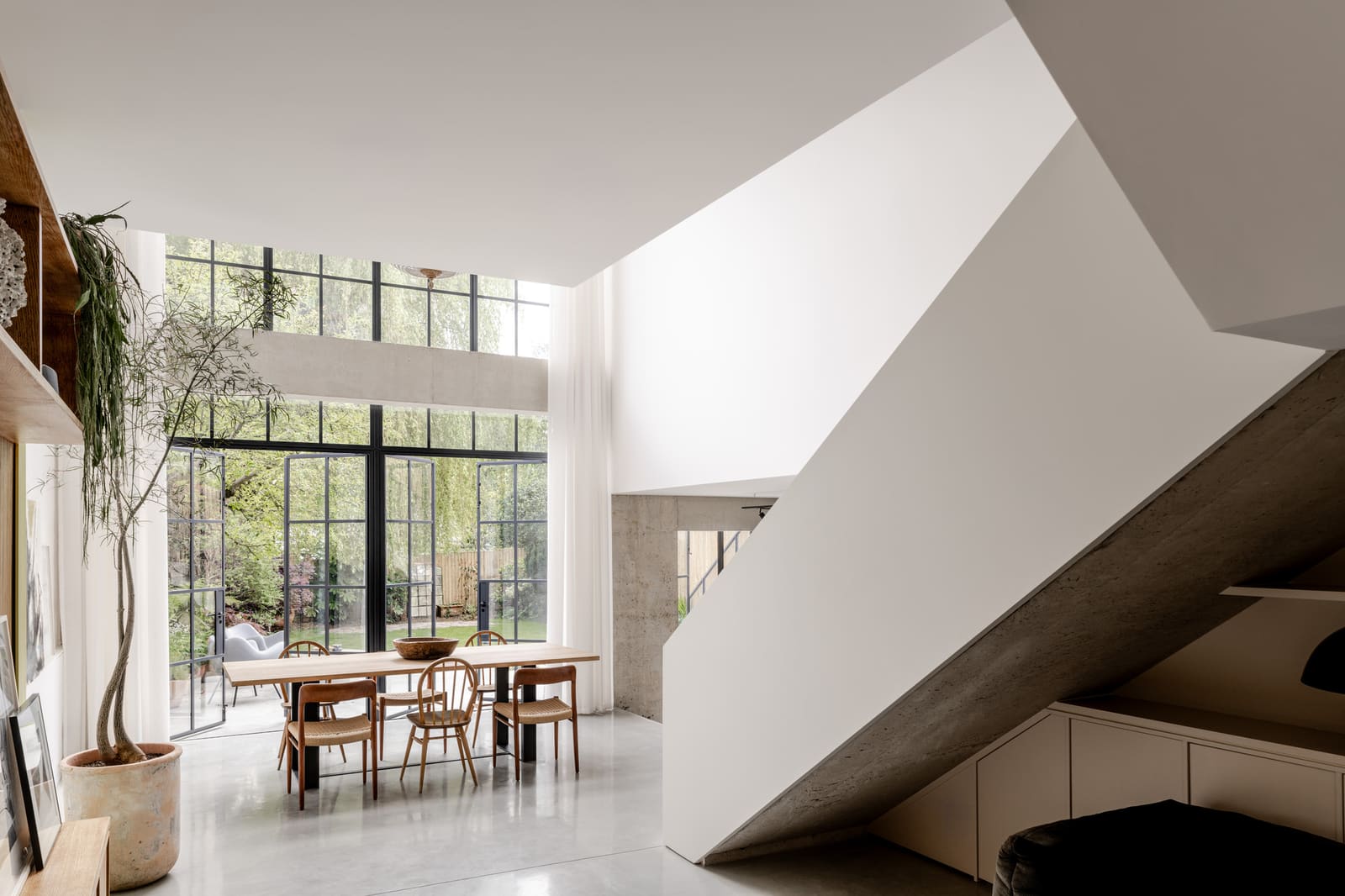 Edwardian Terraces and the Geometry of Light