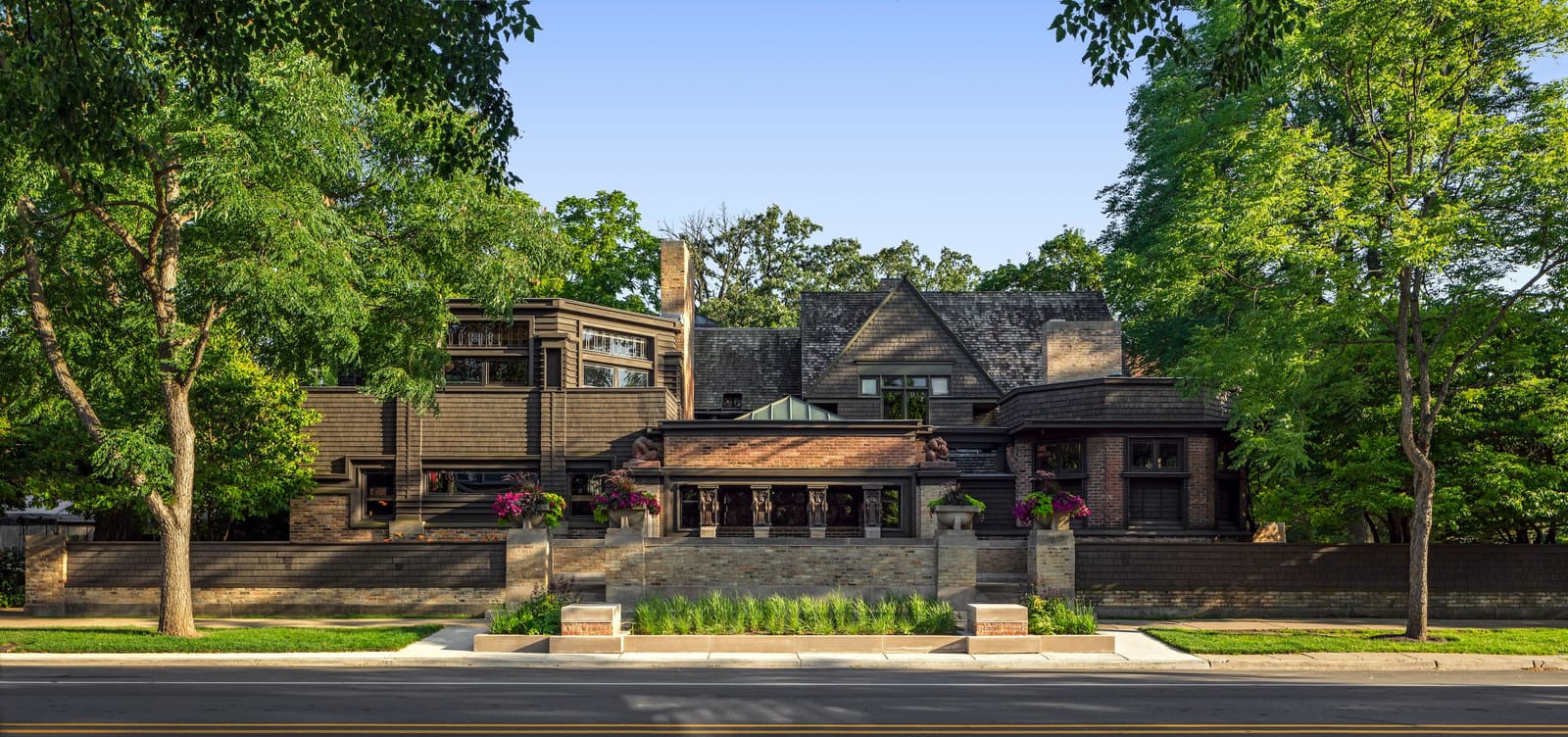 The Oak Park Years: How a Suburban Laboratory Shaped Wright's Design Language