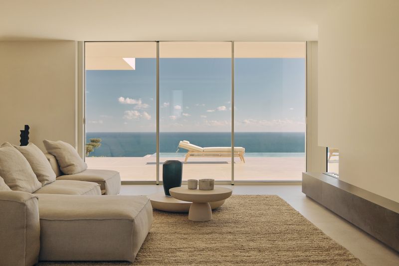 Framing The Mediterranean: The Quiet Precision Of Casa L5