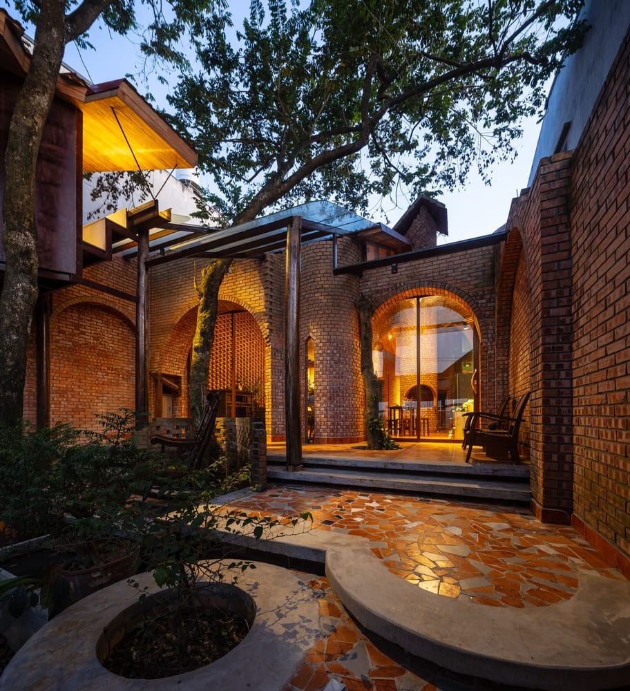 Nang House: A Brick Architecture That Breathes with Its Surroundings