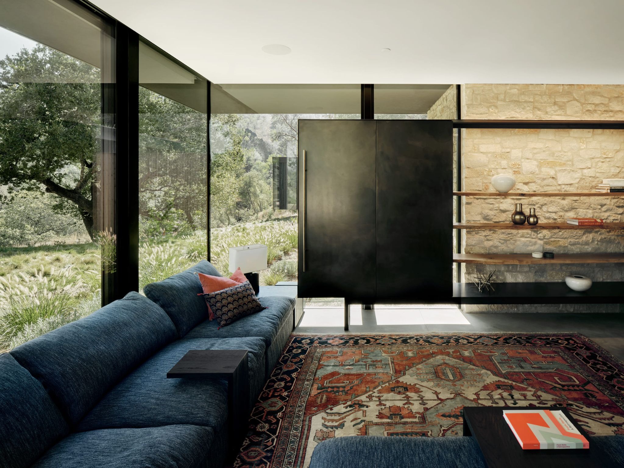 Bridging the Divide: The Trestle Residence by Aidlin Darling Design Defies Gravity in Northern California