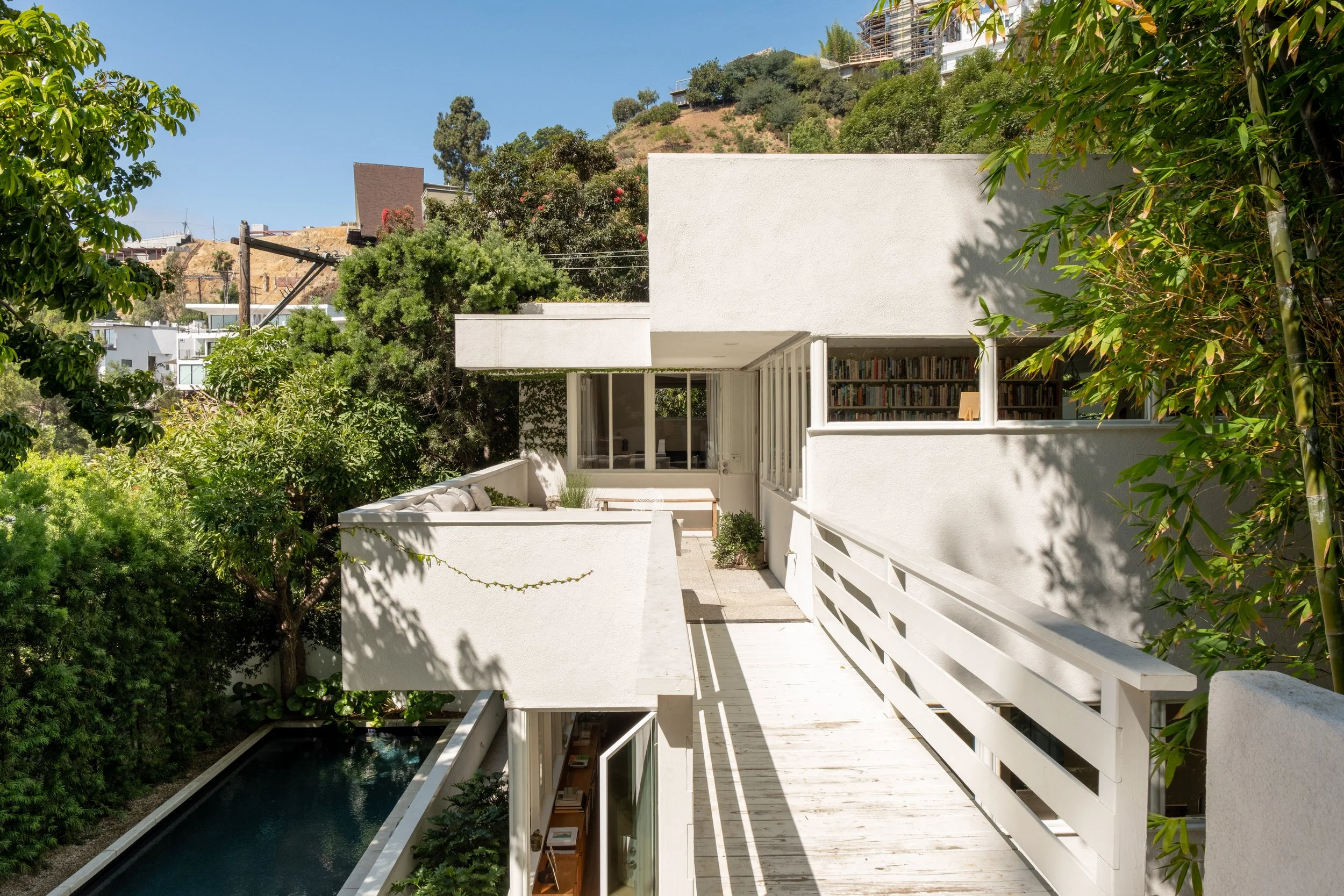 Top Picks - 9 Houses Where Windows Shape The Architecture