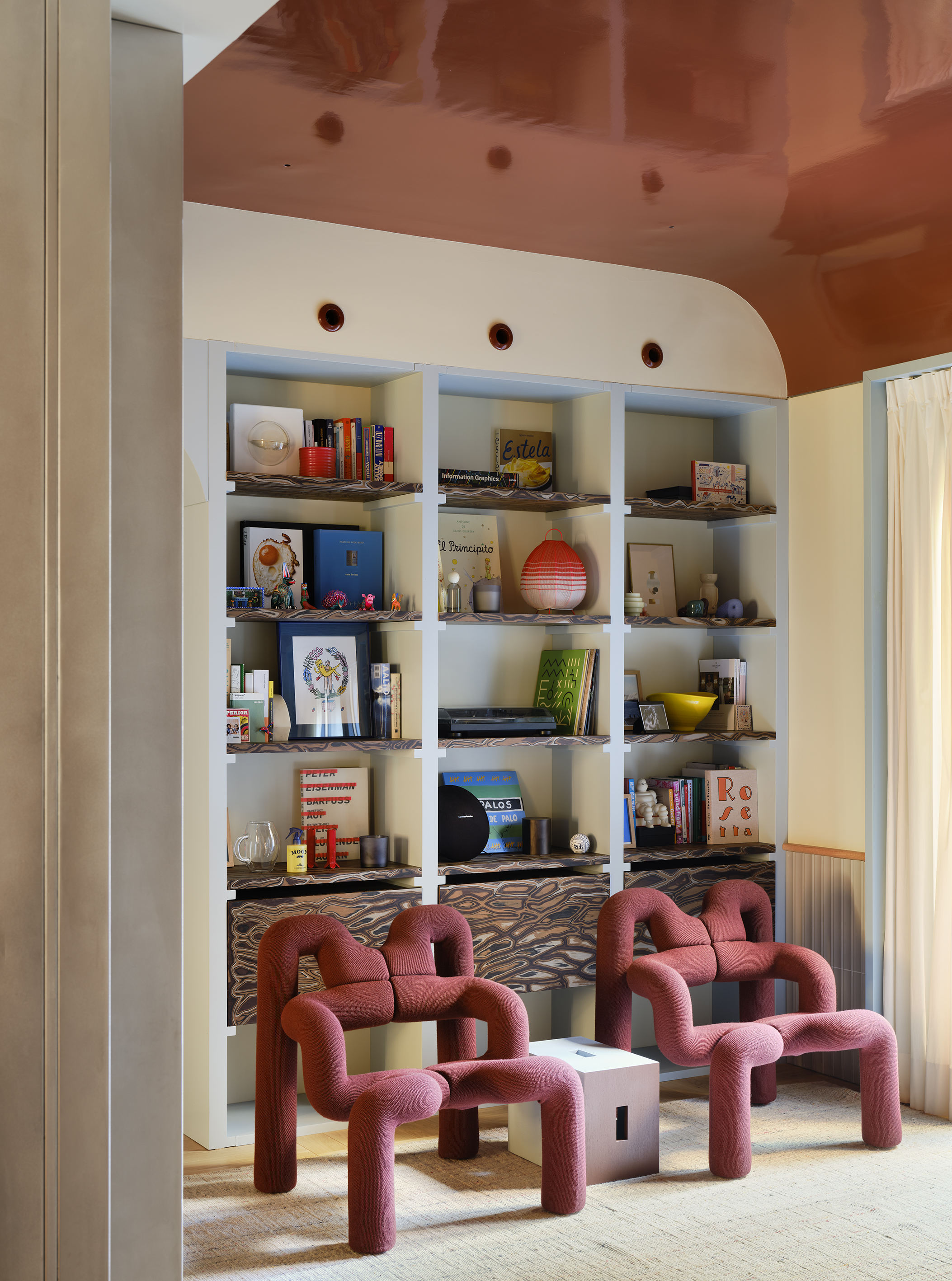 Quiet Geometry, Living Warmth: Inside PDLL70’s Refined Domestic Landscape