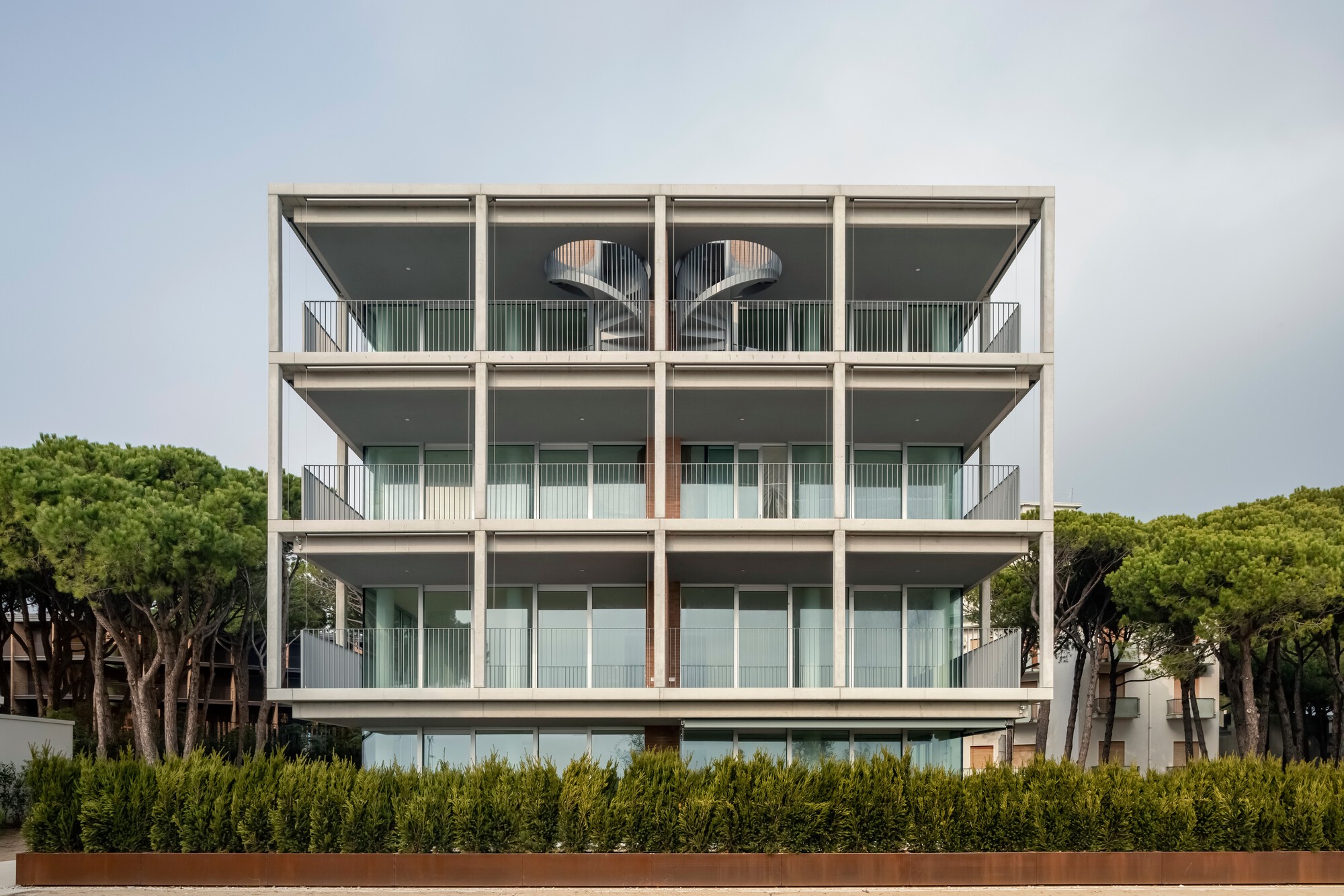 Reinterpreting Mid-Century Modernism on the Adriatic