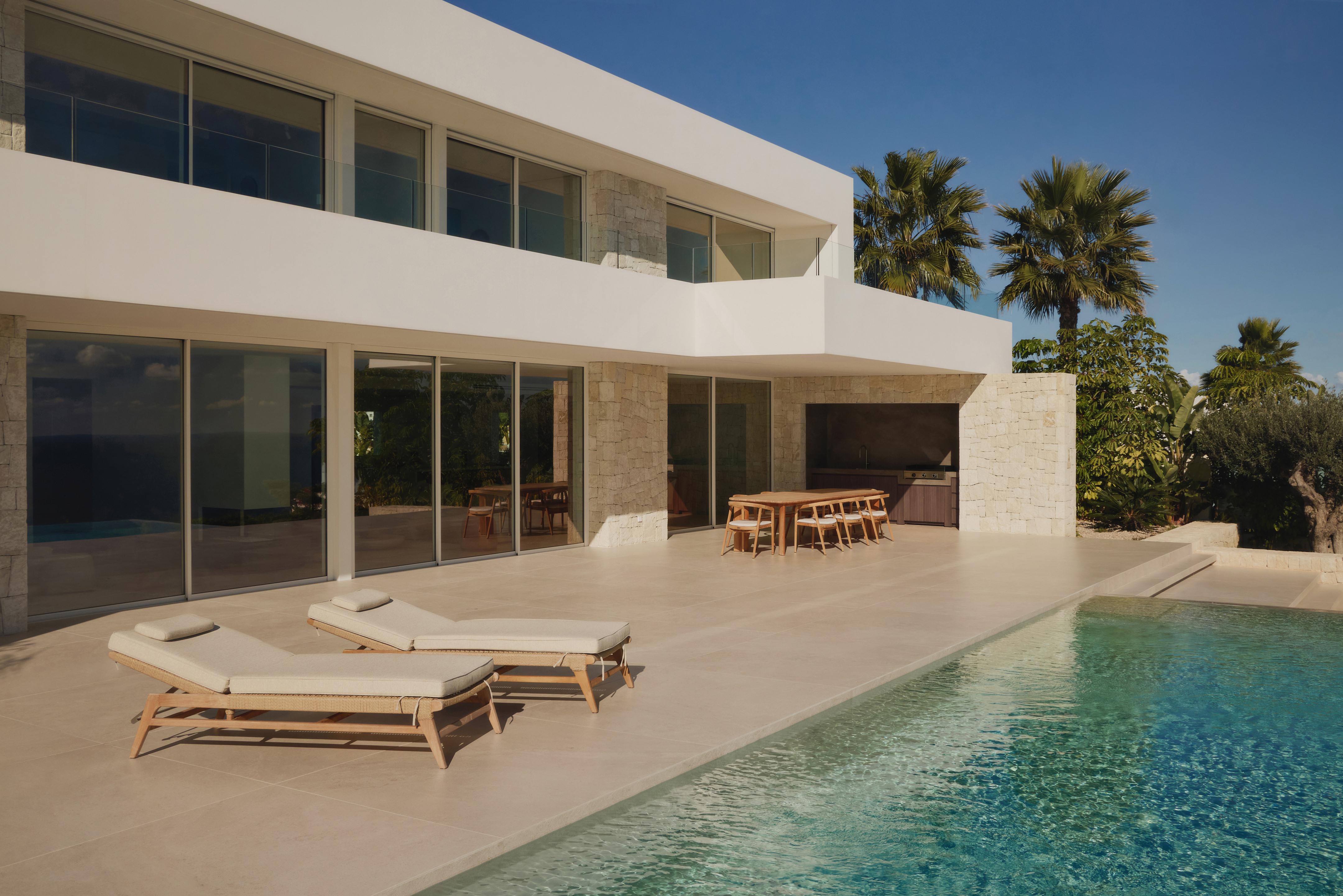 Framing The Mediterranean: The Quiet Precision Of Casa L5