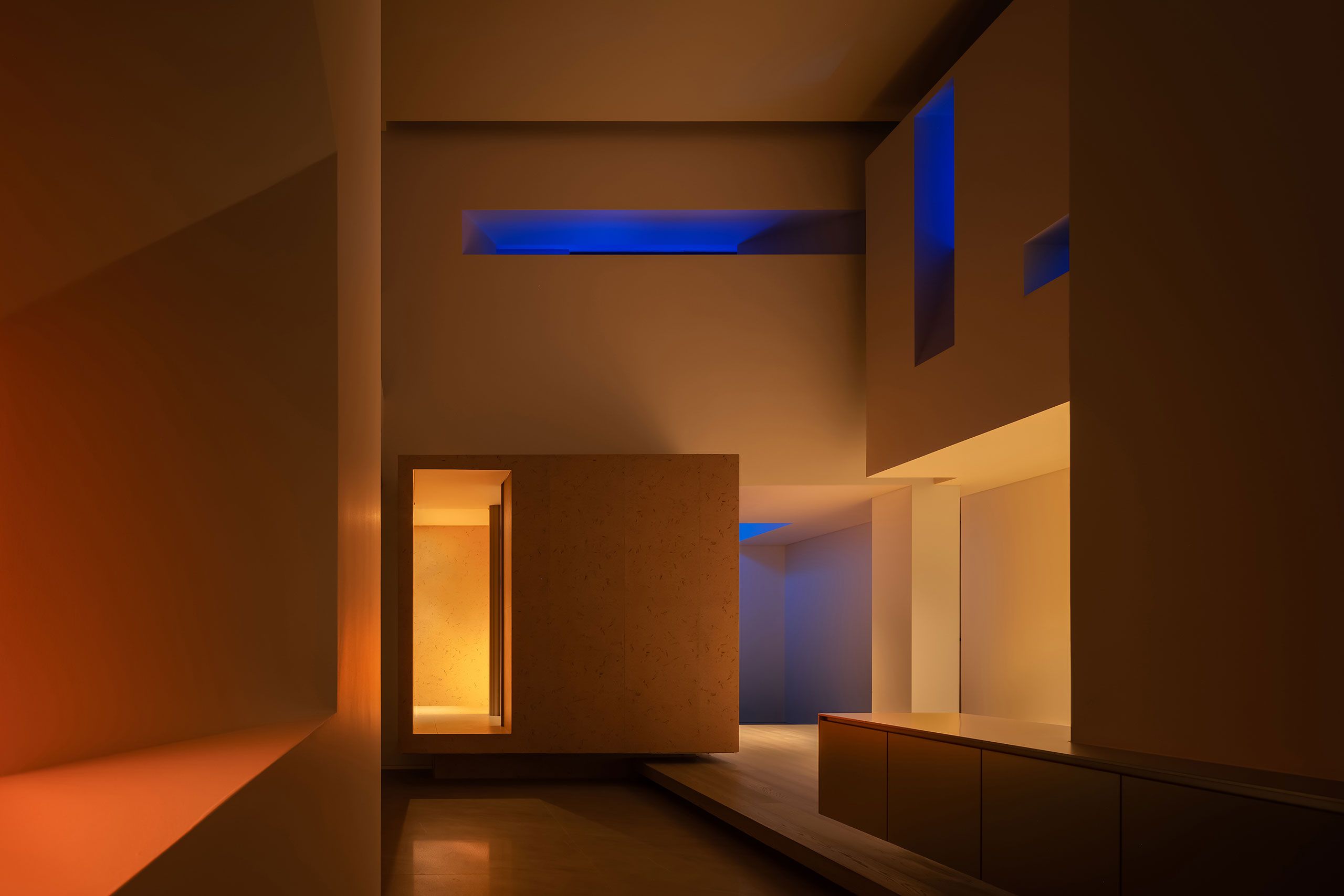 Sanctuary Of Illumination: How Light Shapes A Beijing Minimalist Retreat