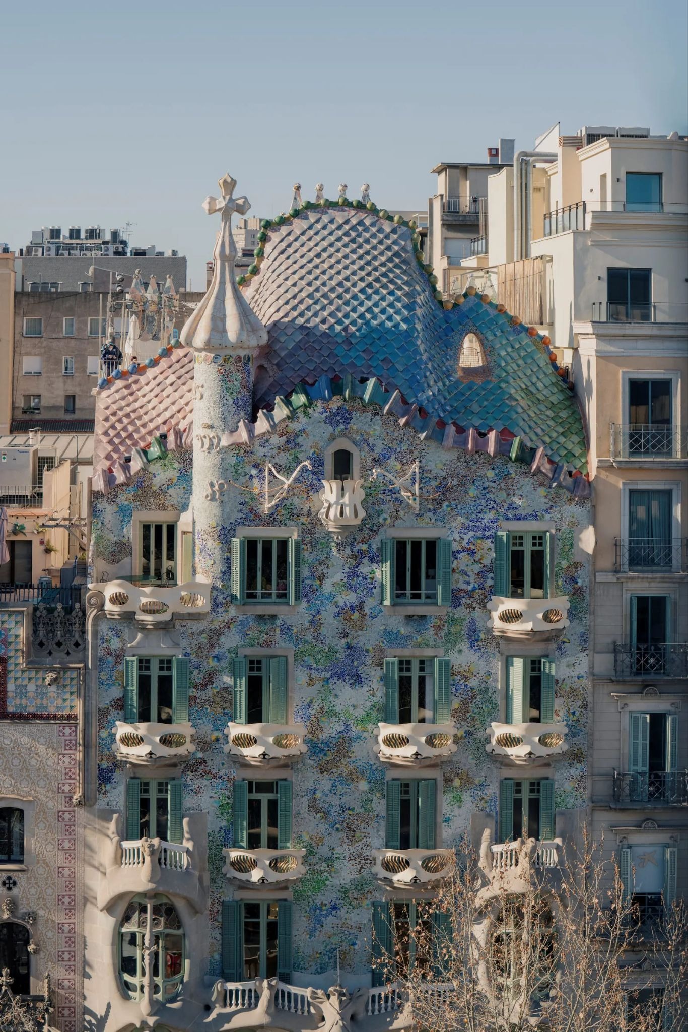 Mesura Orchestrates a Contemporary Echo Within the Walls of Casa Batlló