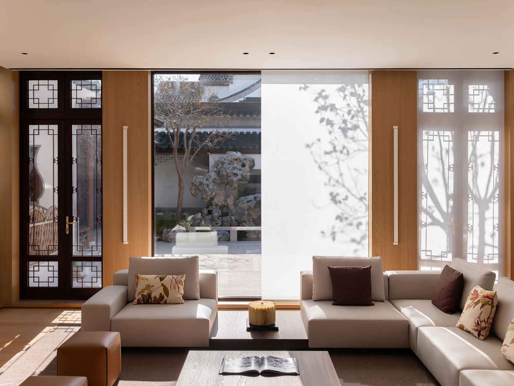 Reinterpreting Jiangnan Living: Inside The Pingmenli Private Residence