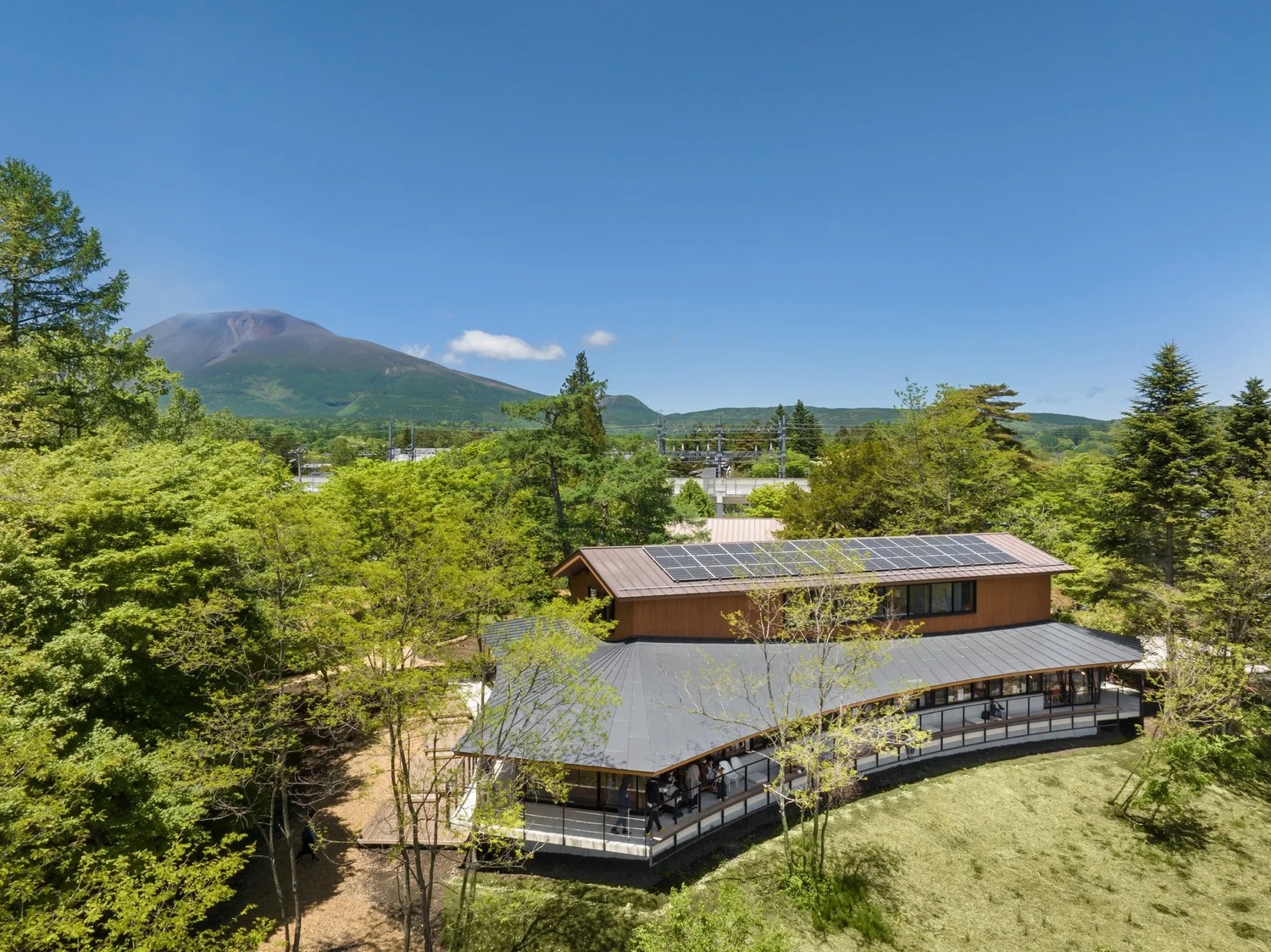 The Algorithm of Joy: Klein Dytham Architecture Codes Kyoto Computer Gakuin into a Vibrant Urban Marker