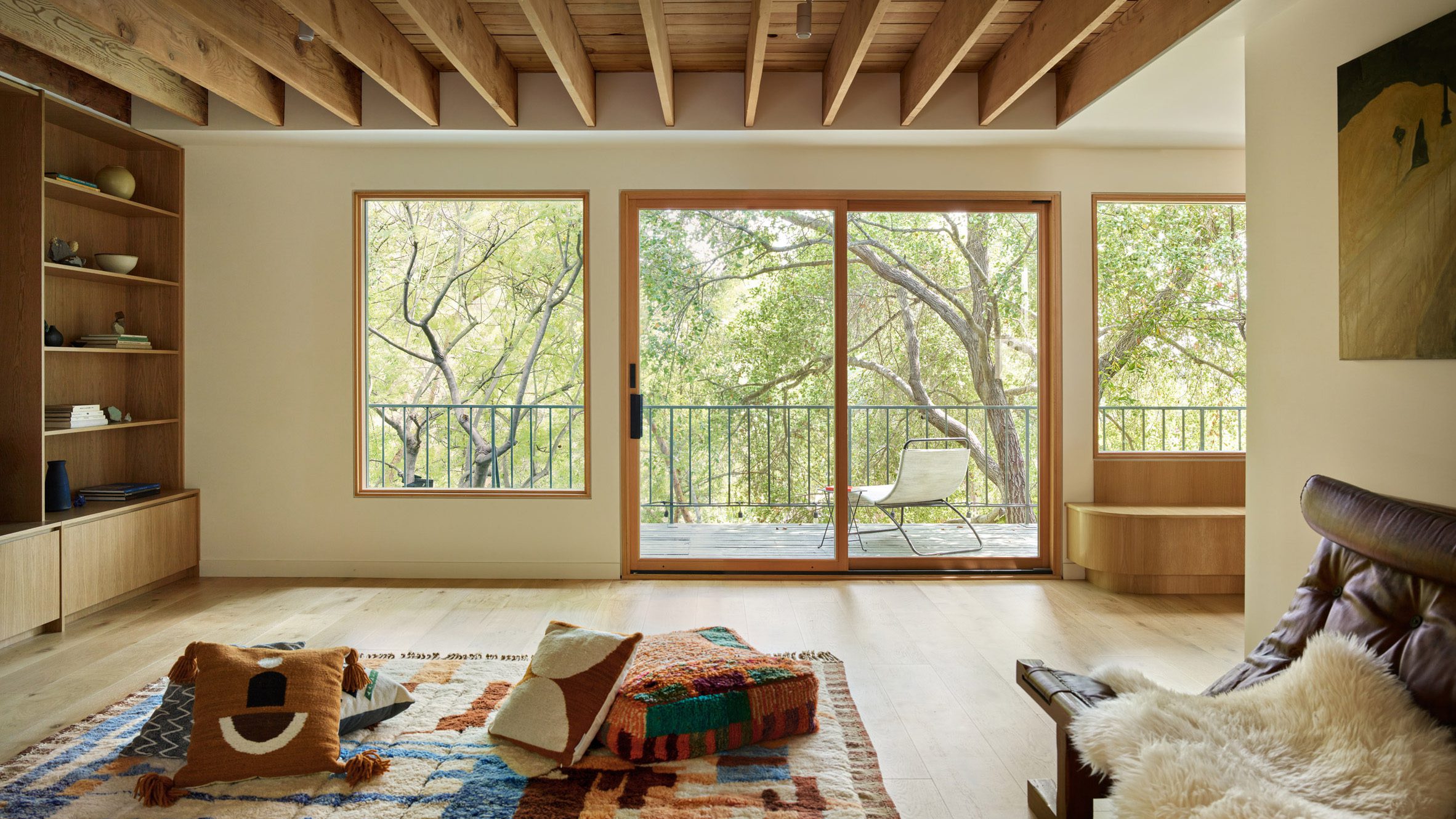 Cover Architecture Breathes New Oxygen into a Dormant Pasadena Post-and-Beam