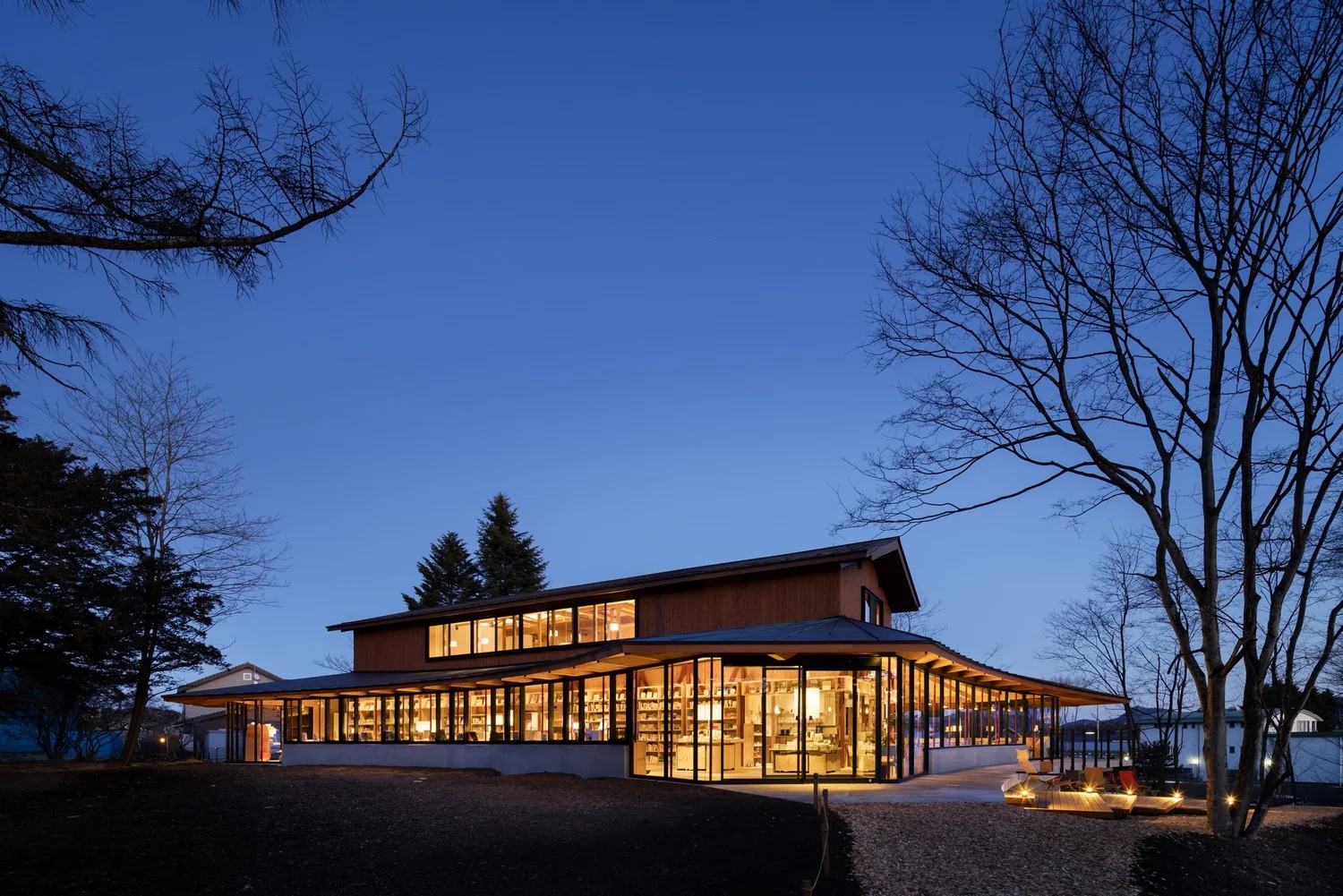 The Algorithm of Joy: Klein Dytham Architecture Codes Kyoto Computer Gakuin into a Vibrant Urban Marker