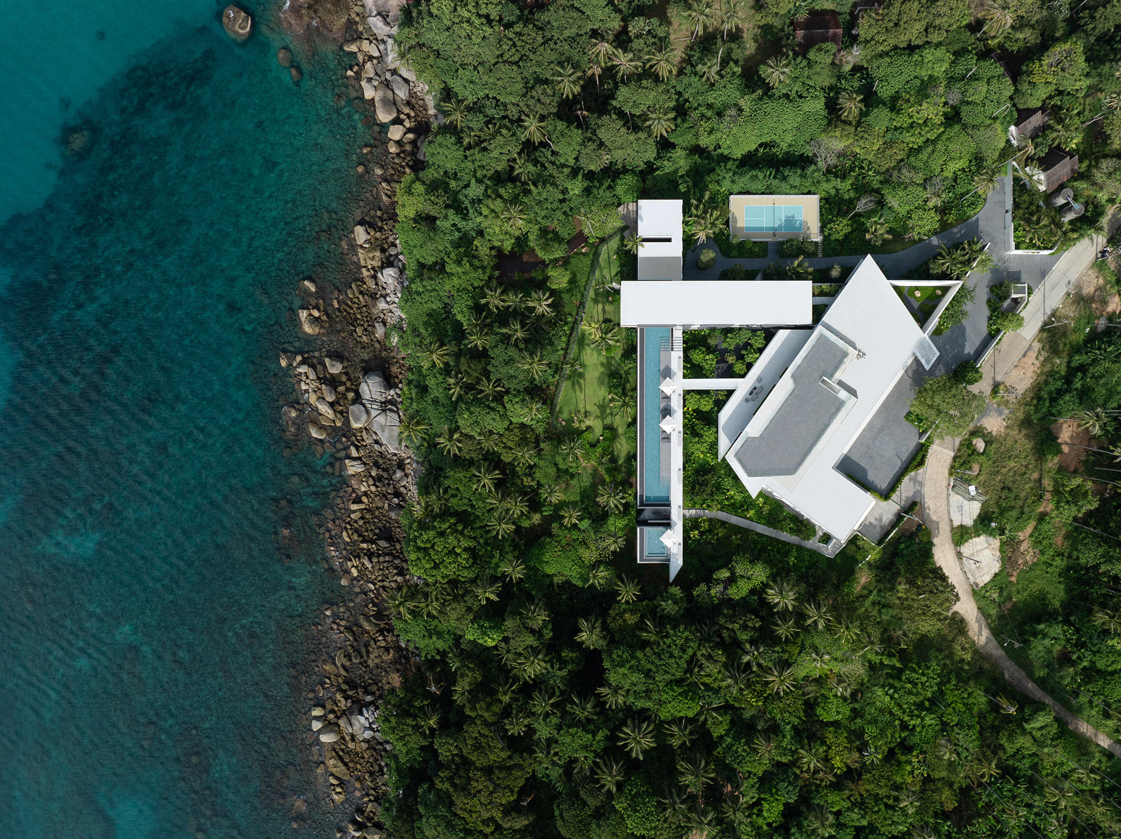 A Cliffside Stage For Shared Moments: Inside Villa Zai By IDIN Architects