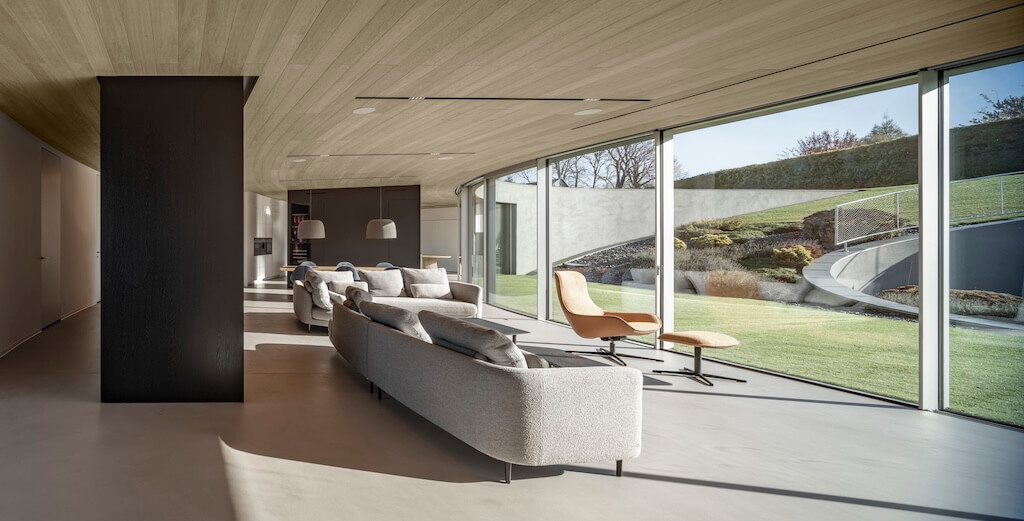 Turning With The Mountain: Yaw House By KWK Promes