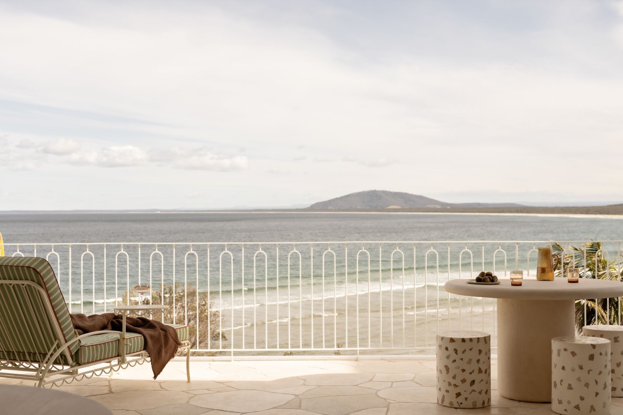 Isola Gerroa by LOWI Interiors: Quiet Beauty Along the Gerroa Headland