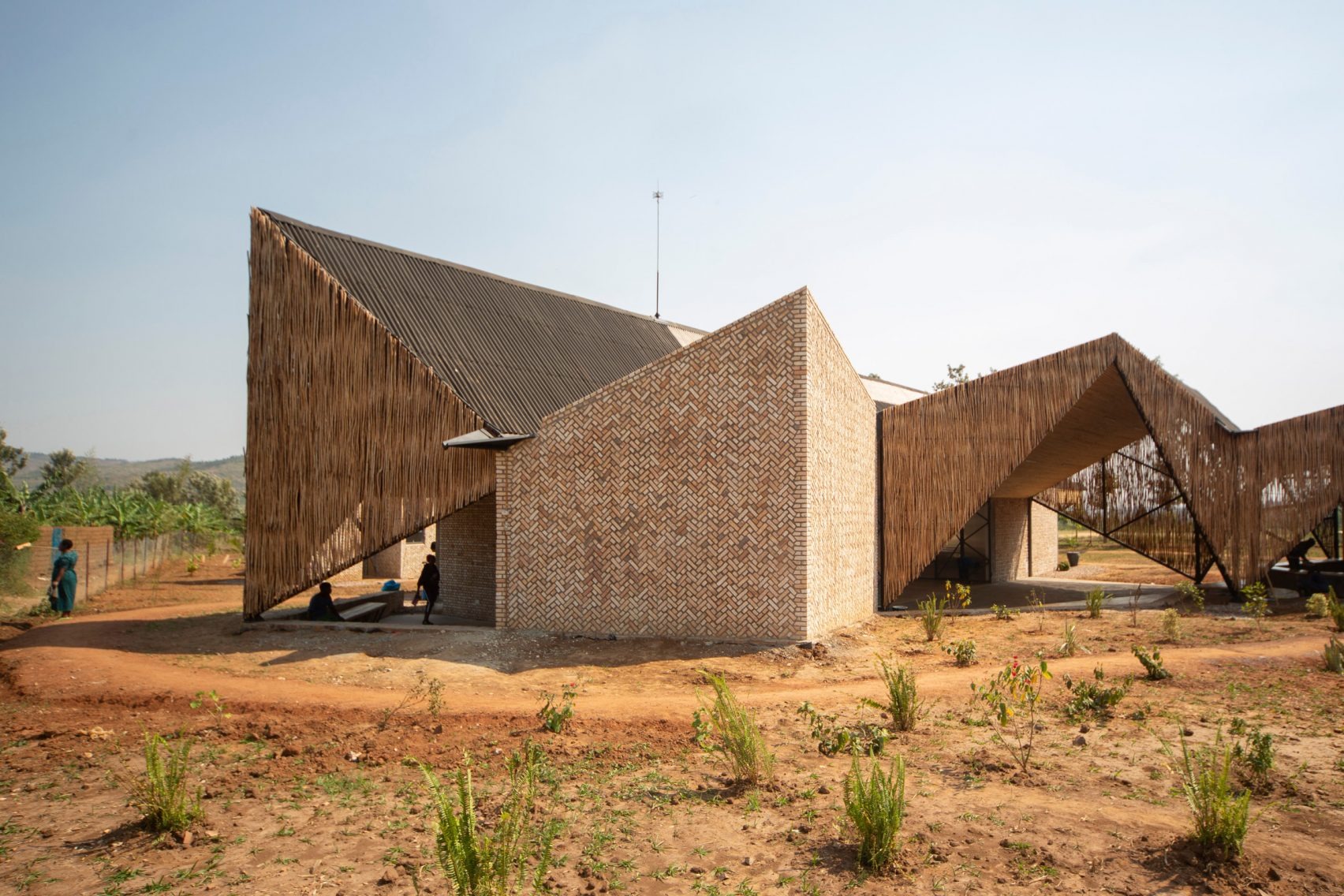 Woven Identity: BE_Design’s Komera Centre is a Modern Manifesto of Rwandan Craftsmanship