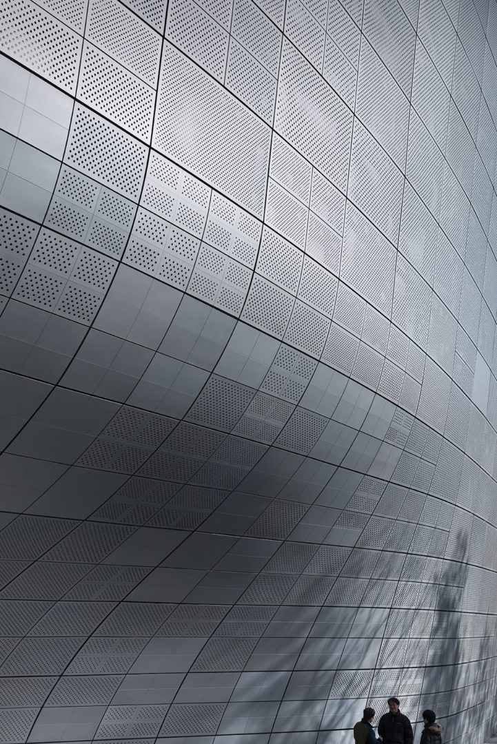 Dongdaemun Design Plaza: When Parametric Forms Shape A City’s Creative Identity