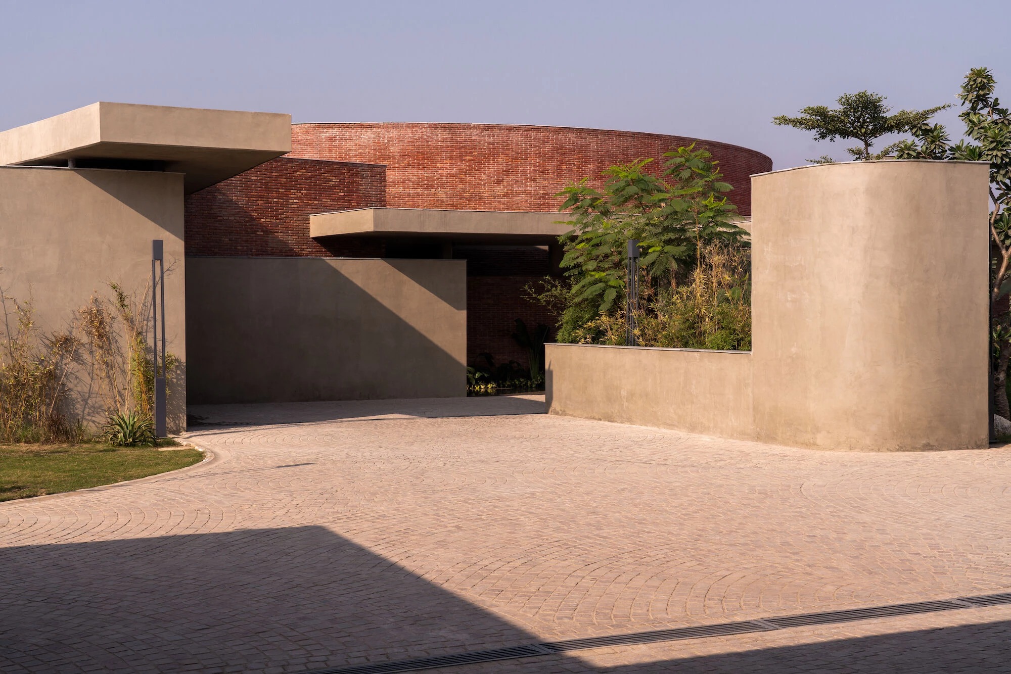 Tactile Brutalism: RENESA’s Sanctum House Redefines Honesty of Material in India’s Residential Sphere
