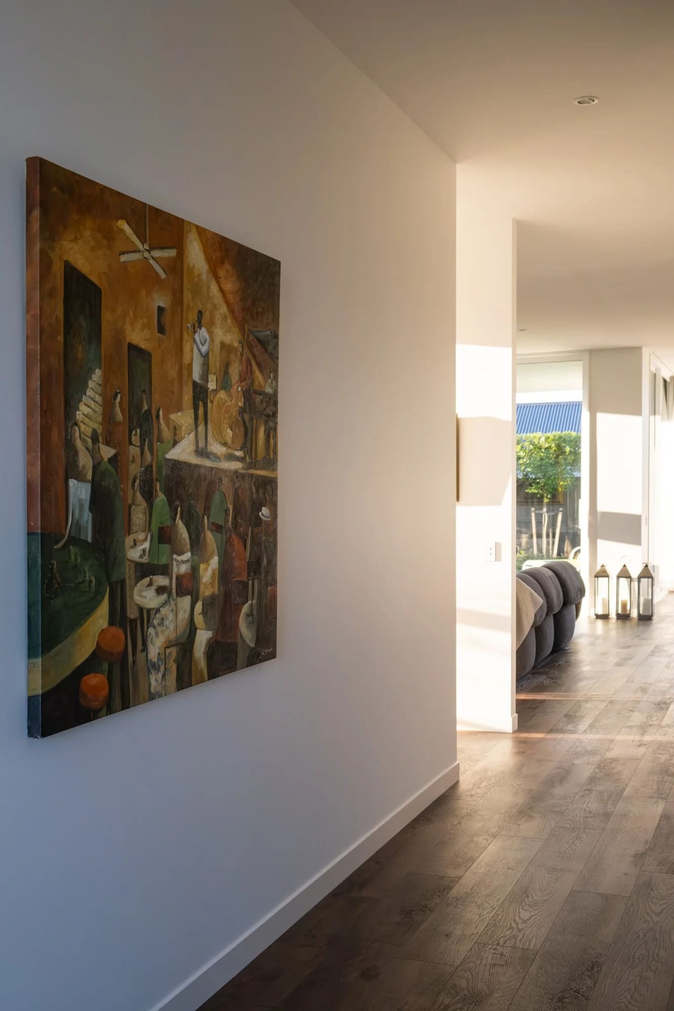 The New Zealand Dream: Arkhē Architecture Channels Palm Springs Cool in a Gabled Masterpiece