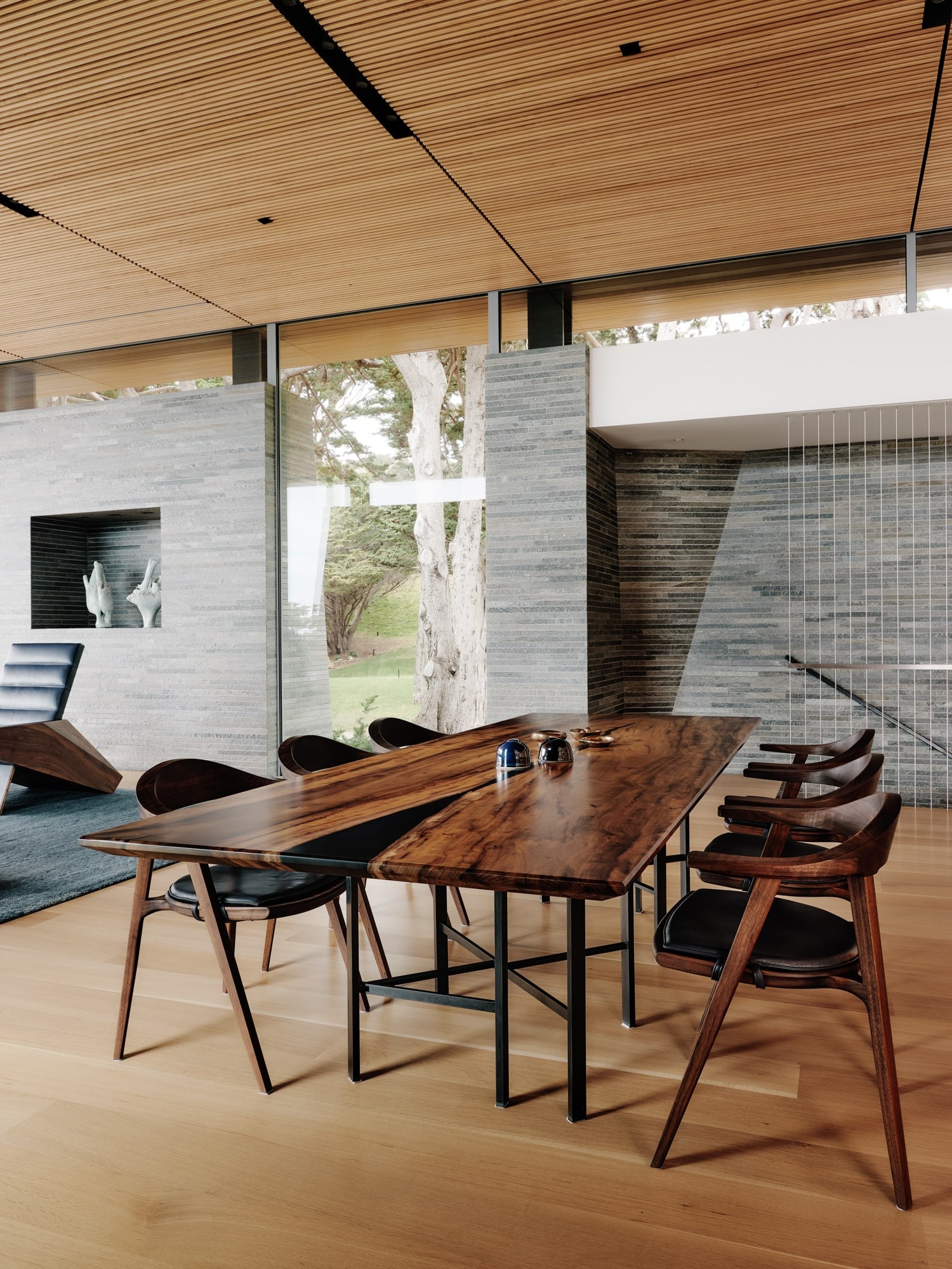 The Silent Sentinel: Field Architecture Weaves a Home Through the Big Sur Redwoods